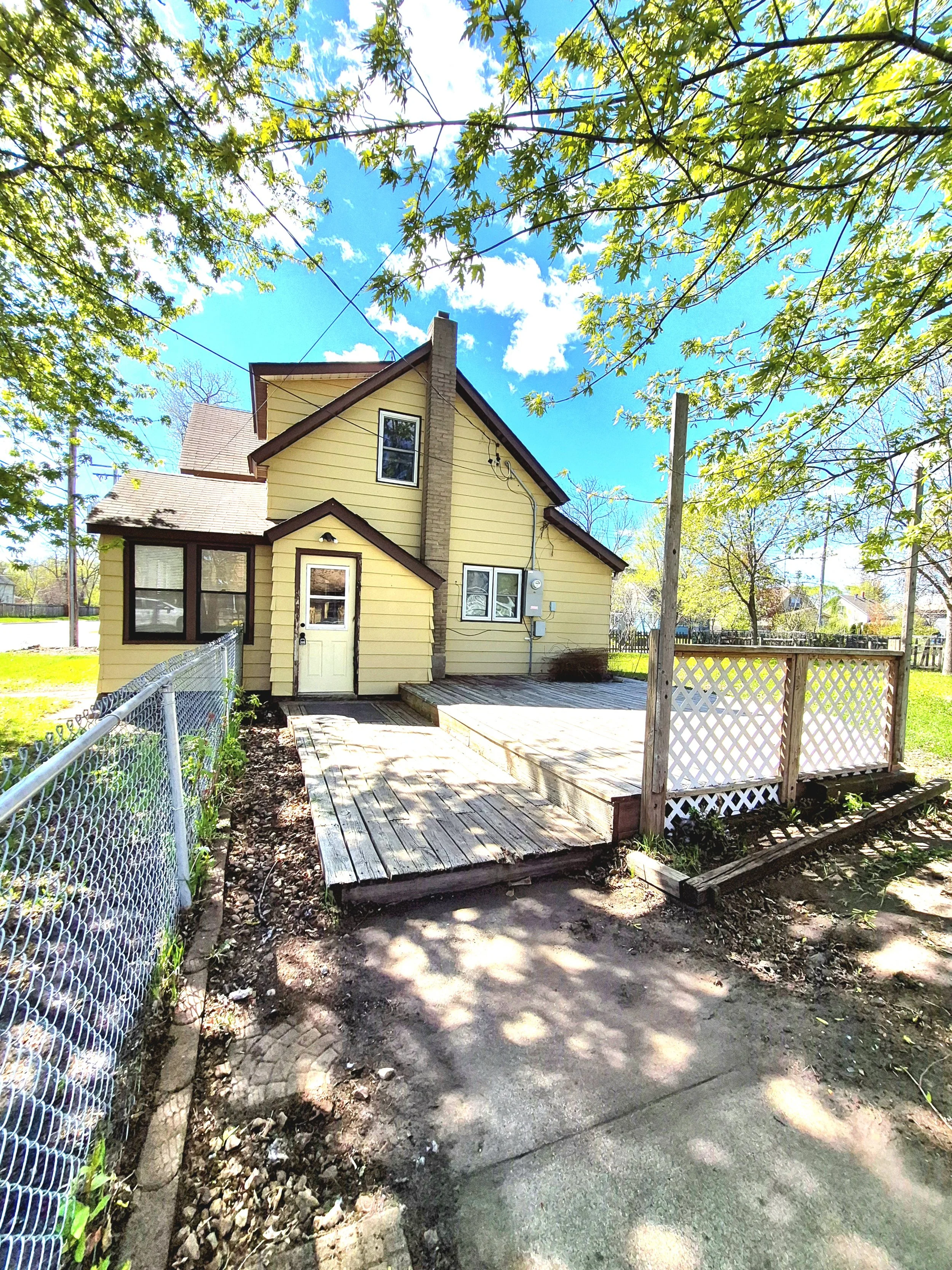 402 St. Cloud, MN $209,900