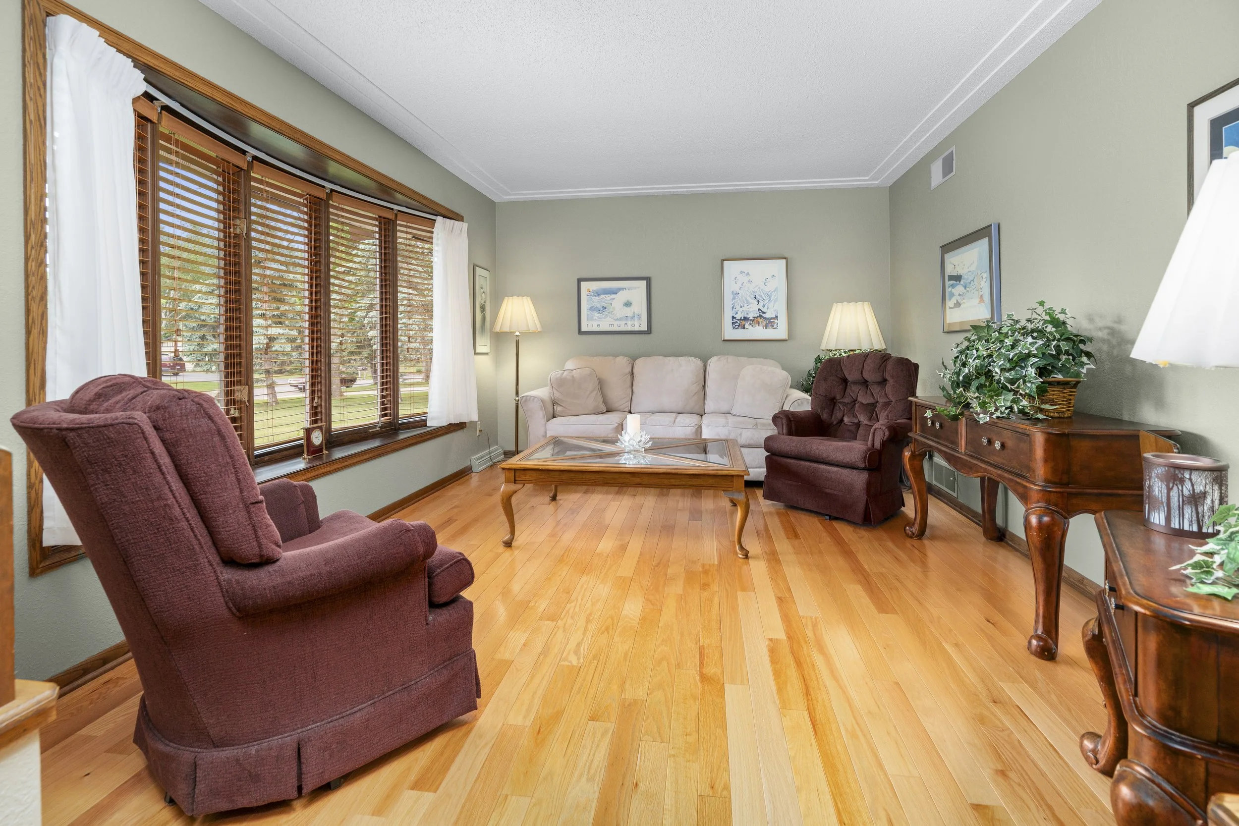 20260603_1448_WildwoodRd_StCloud_Interior_2.jpg