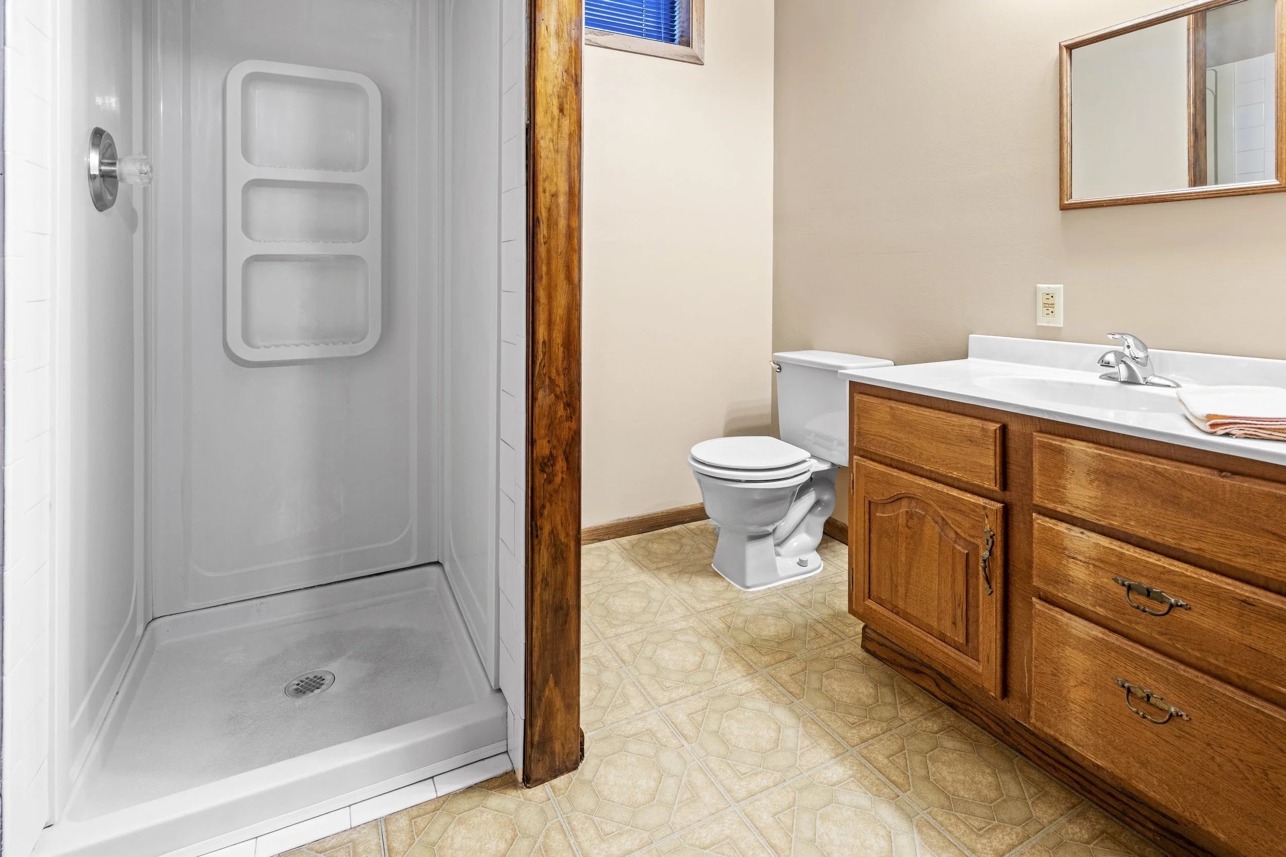 20260603_1448_WildwoodRd_StCloud_Interior_16.jpg