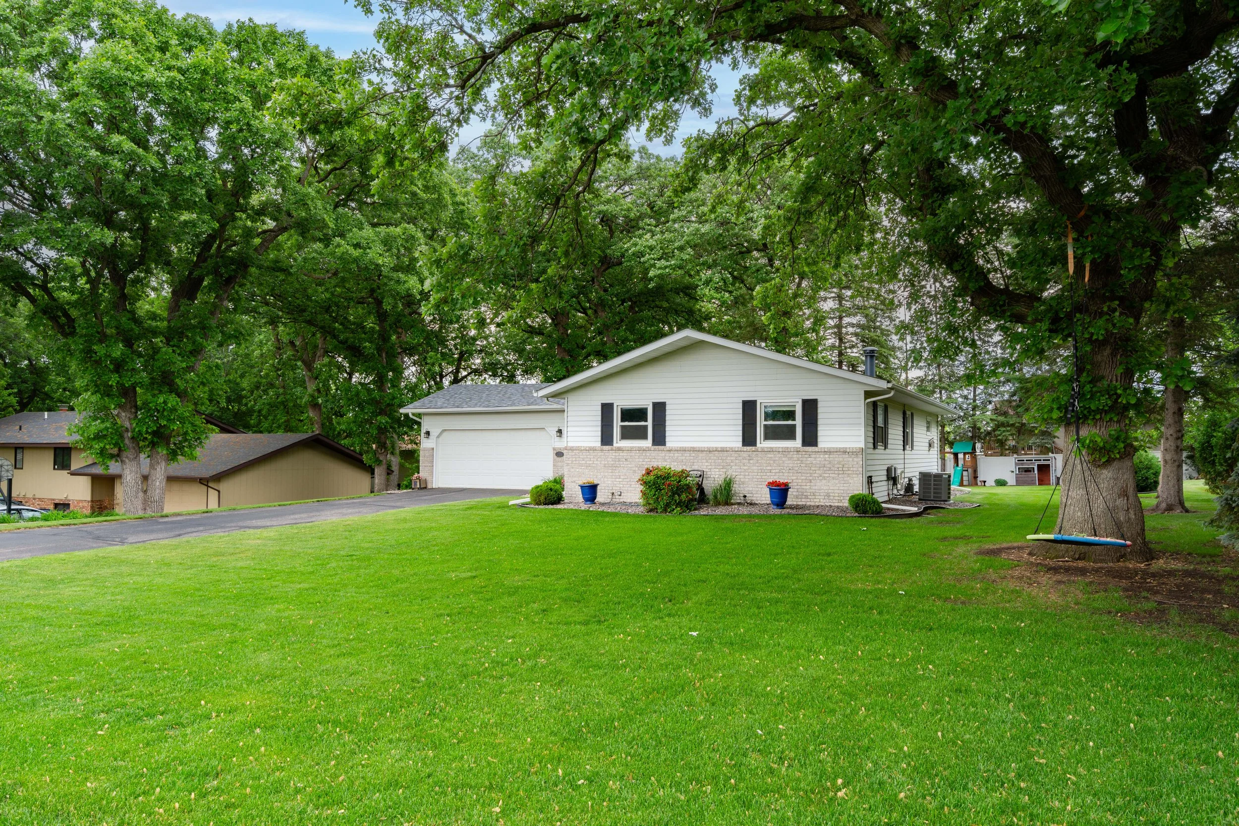 20260604_226_16thAveSE_StJoseph_Exterior_1.jpg