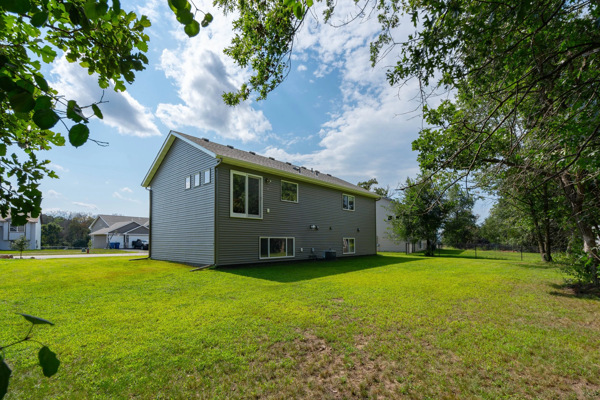 20260818_370_29thAveSE_St.Cloud_Exterior_4.jpg