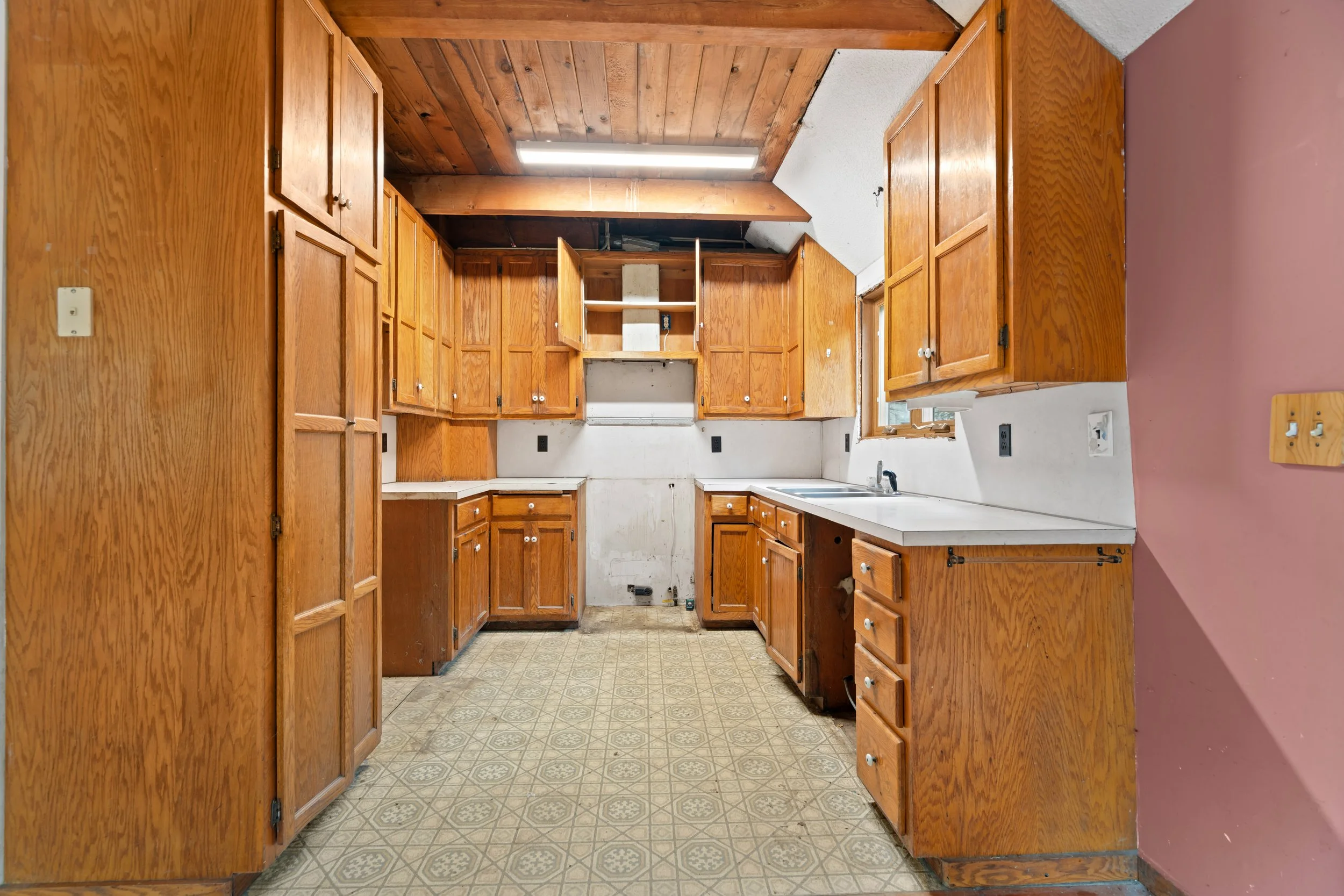 20260904_3054_181stStreet_Clearwater_Interior_4.jpg