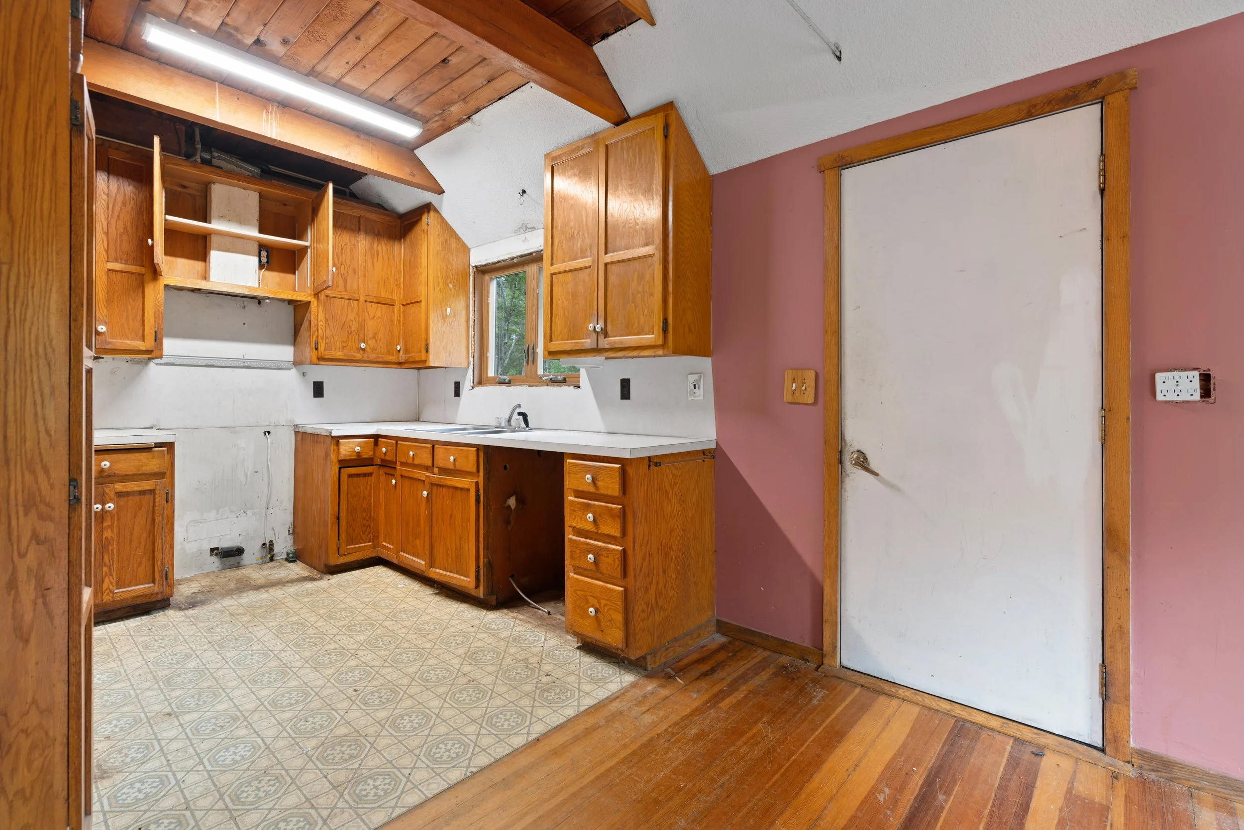 20260904_3054_181stStreet_Clearwater_Interior_5.jpg