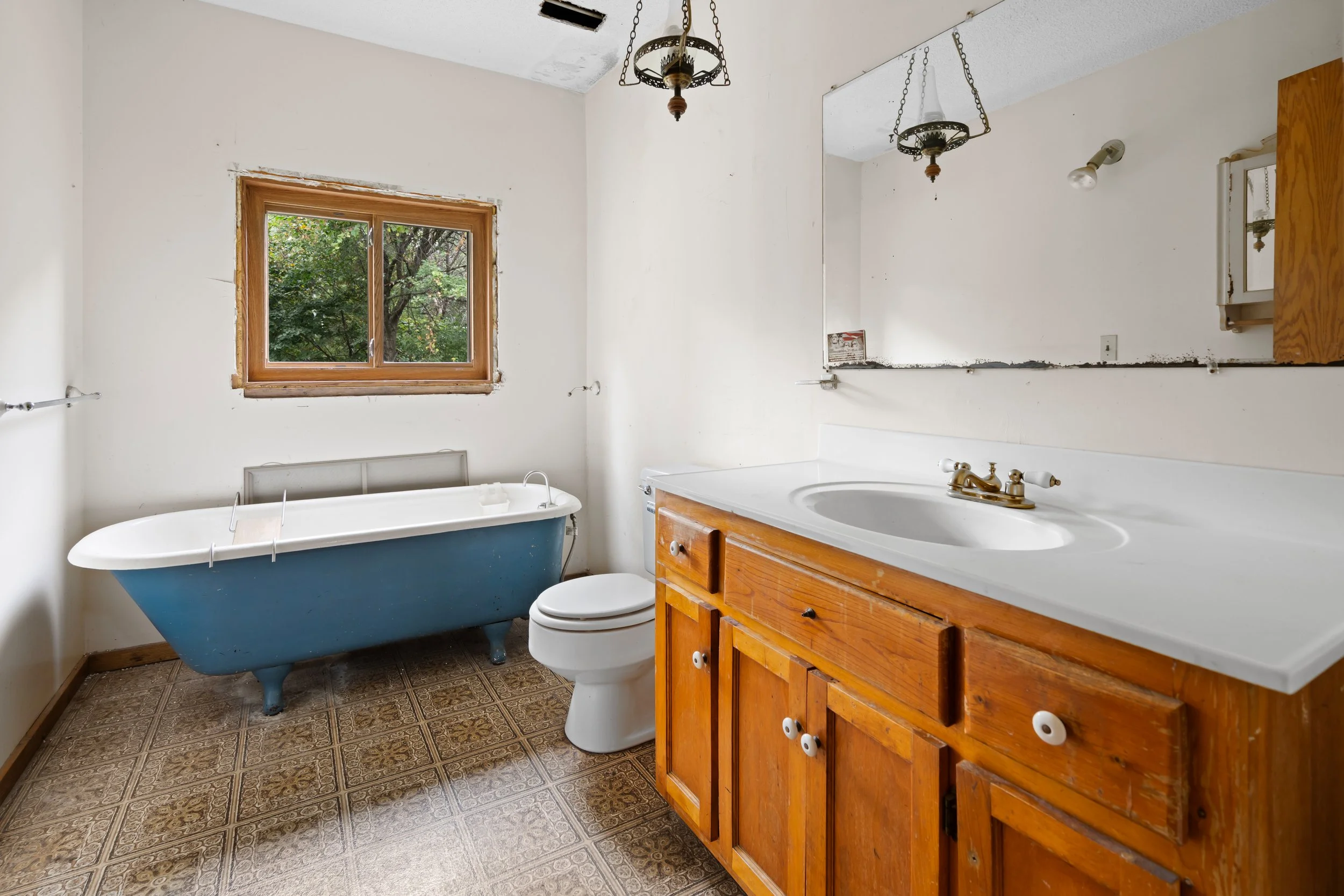 20260904_3054_181stStreet_Clearwater_Interior_6.jpg
