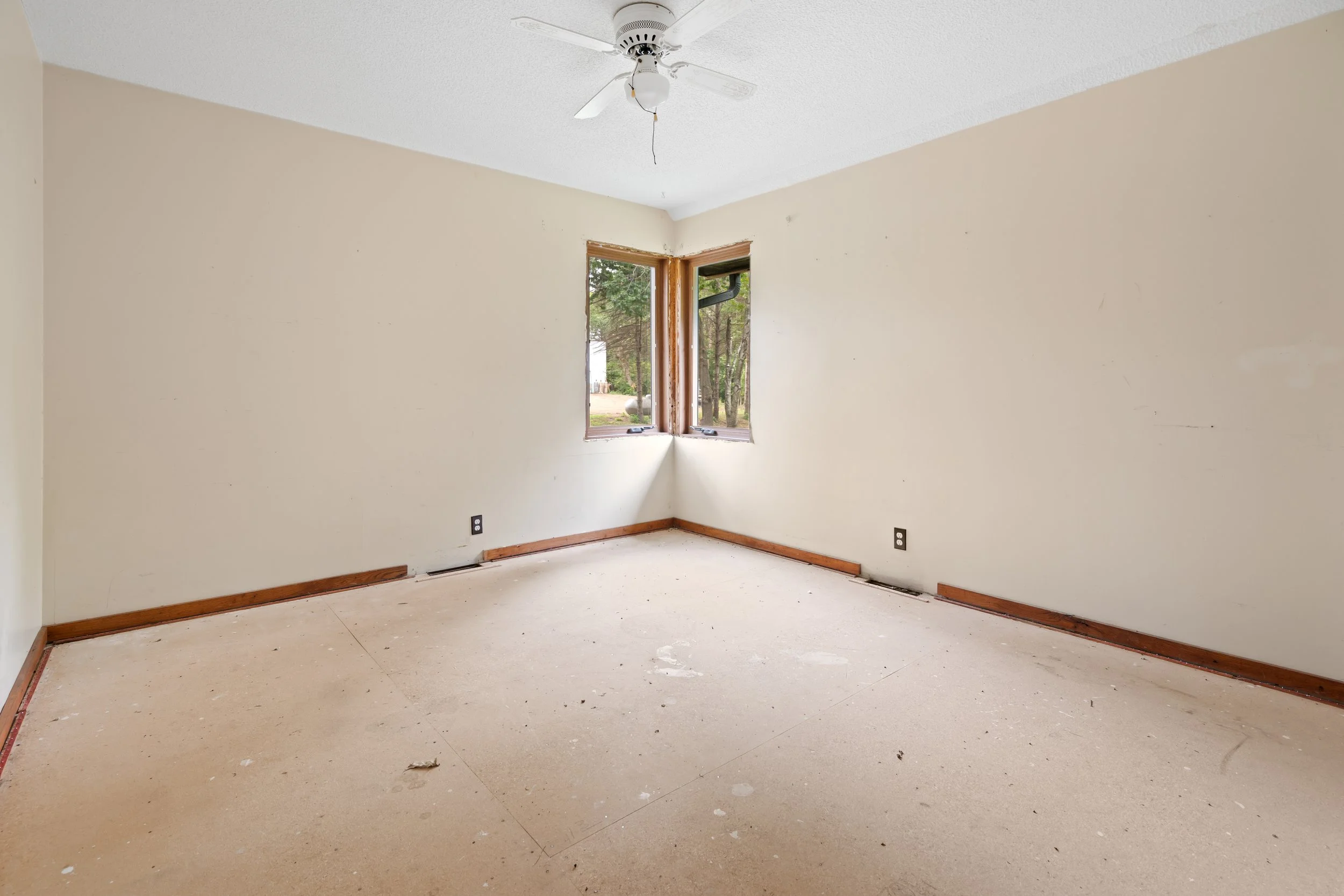 20260904_3054_181stStreet_Clearwater_Interior_7.jpg