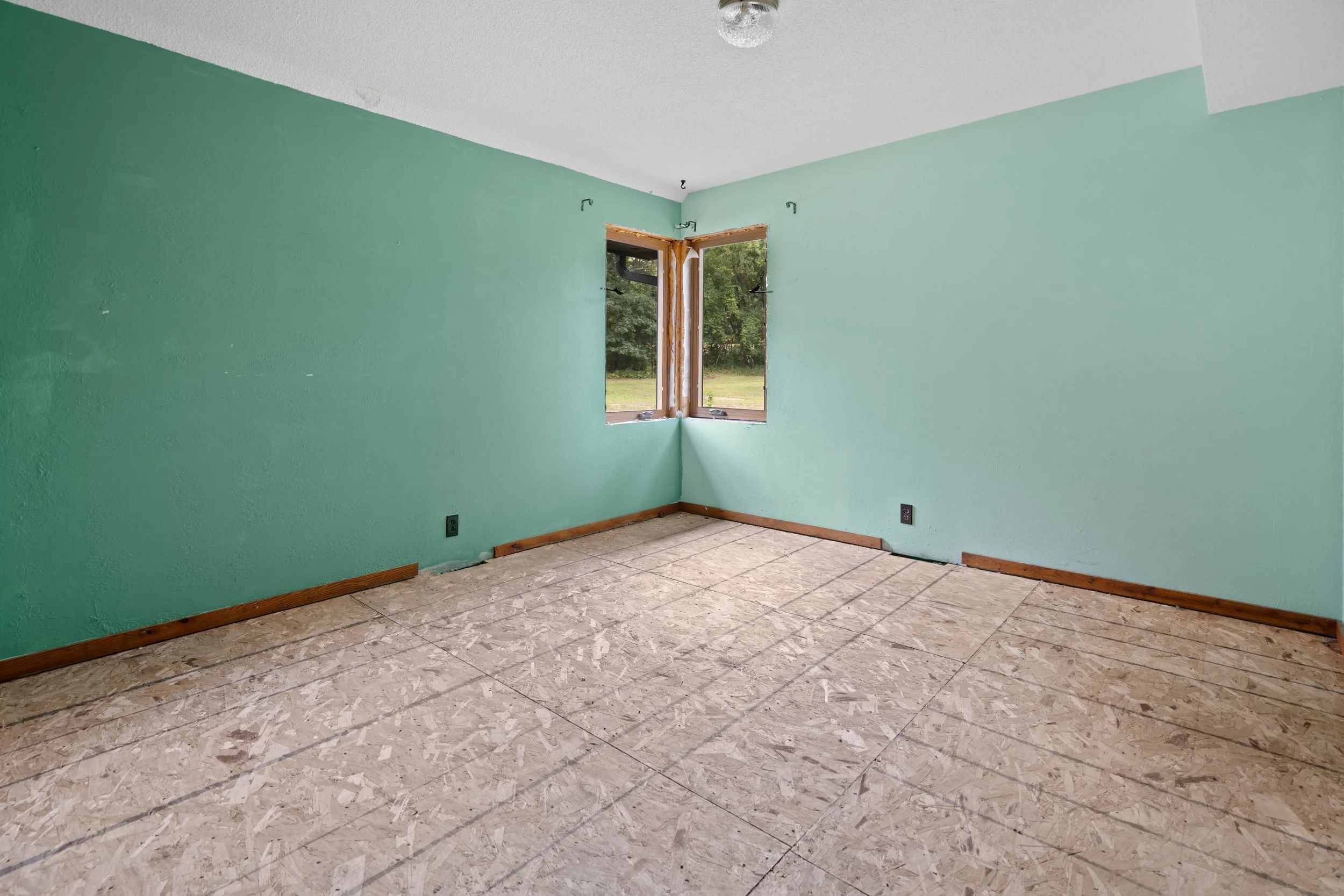 20260904_3054_181stStreet_Clearwater_Interior_8.jpg