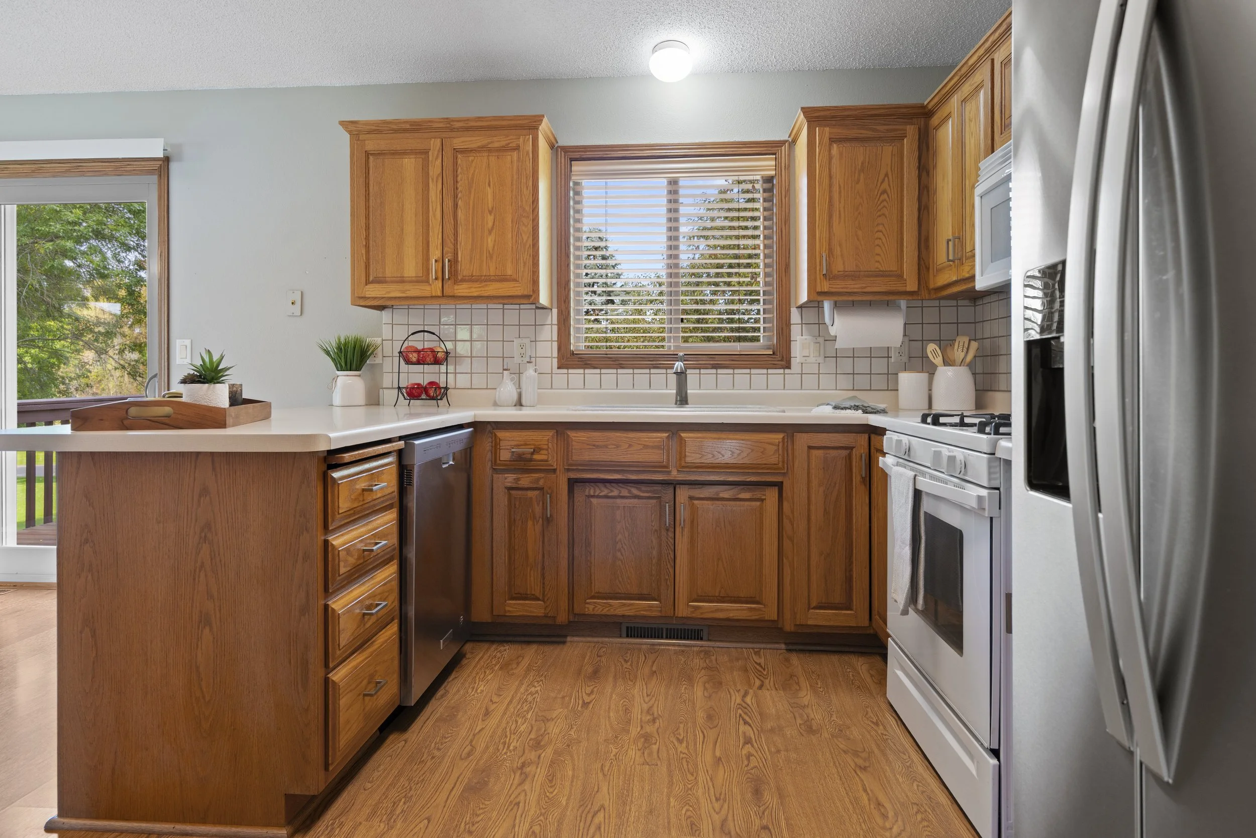 20260911_1928_CircleDrNW_SaukRapids_Interior2.jpg