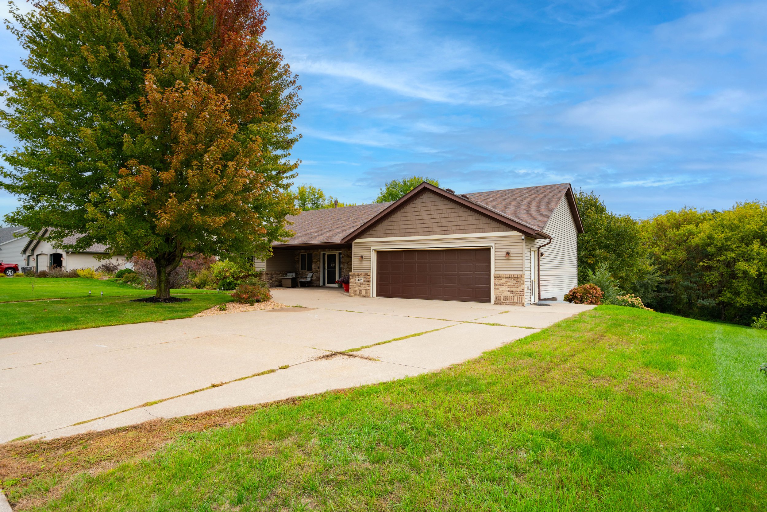 20260927-426_MapleDrive_Foley_Exterior-4.jpg