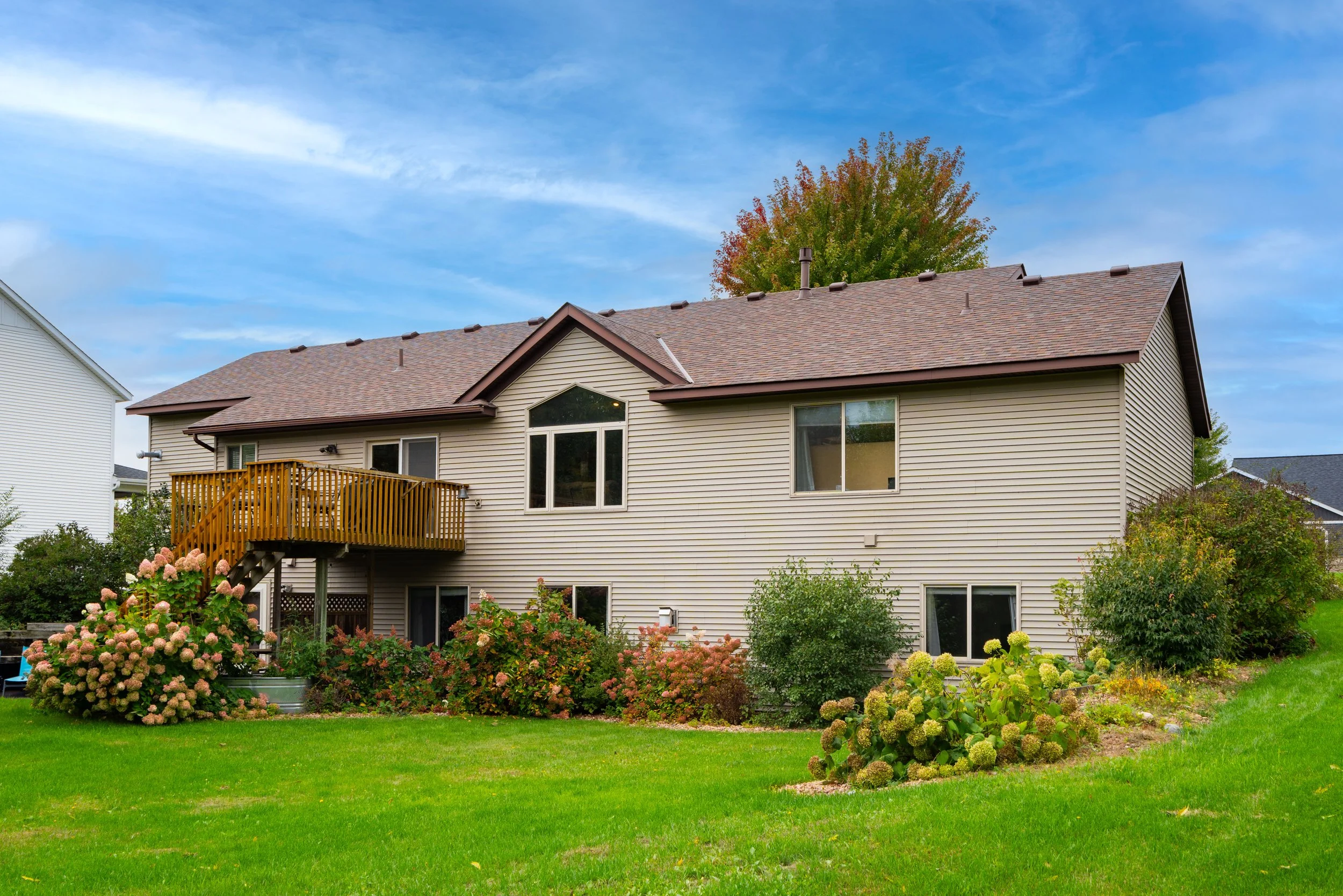 20260927-426_MapleDrive_Foley_Exterior-16.jpg
