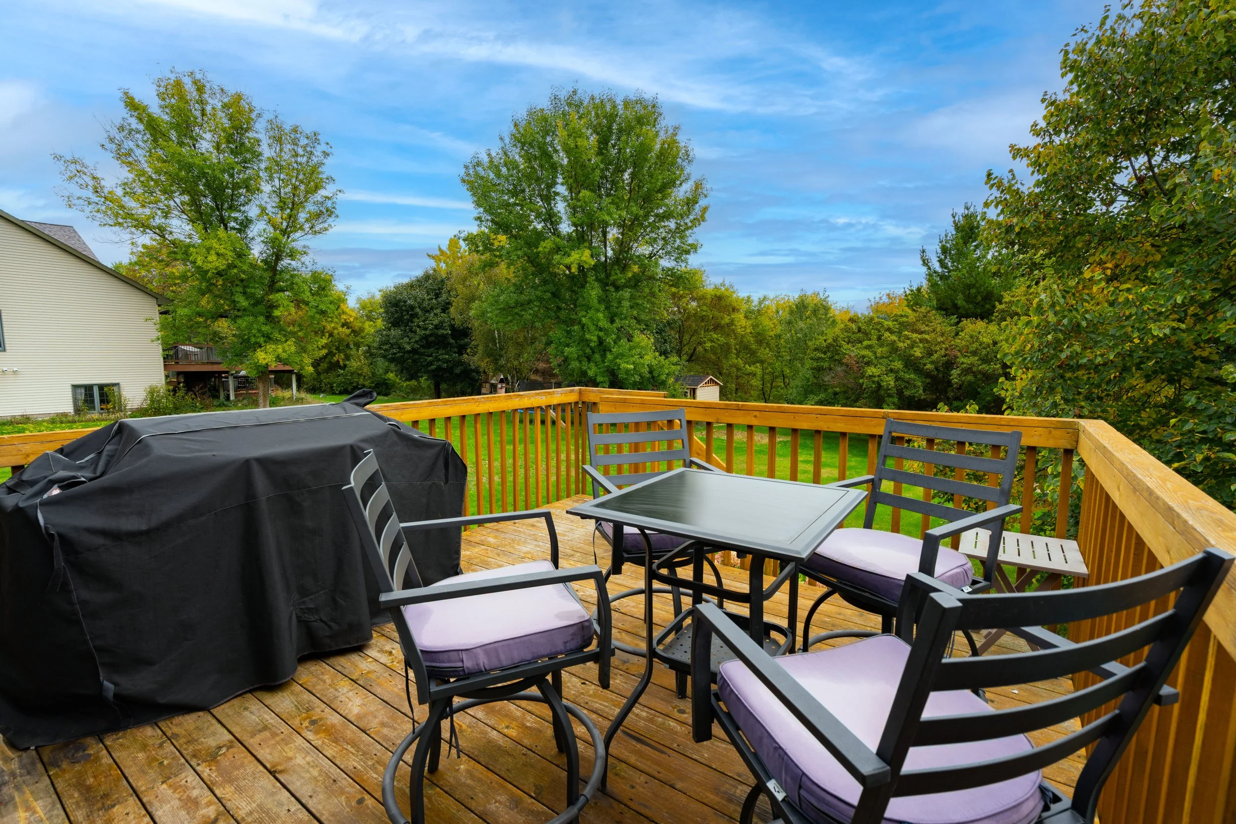 20260927-426_MapleDrive_Foley_Exterior-17.jpg