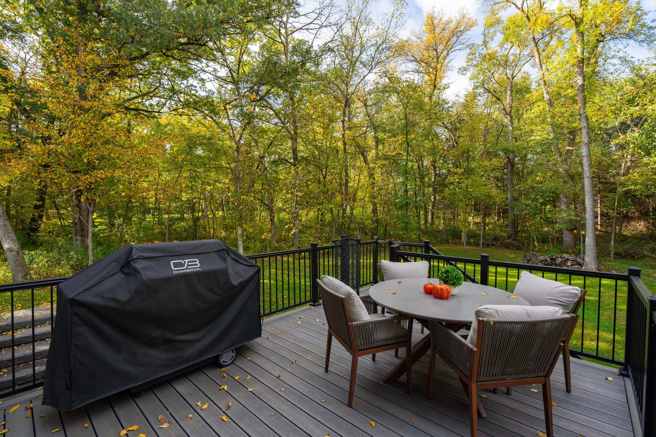 20260930-5862_HiddenLane_SouthHaven_Exterior-20.jpg
