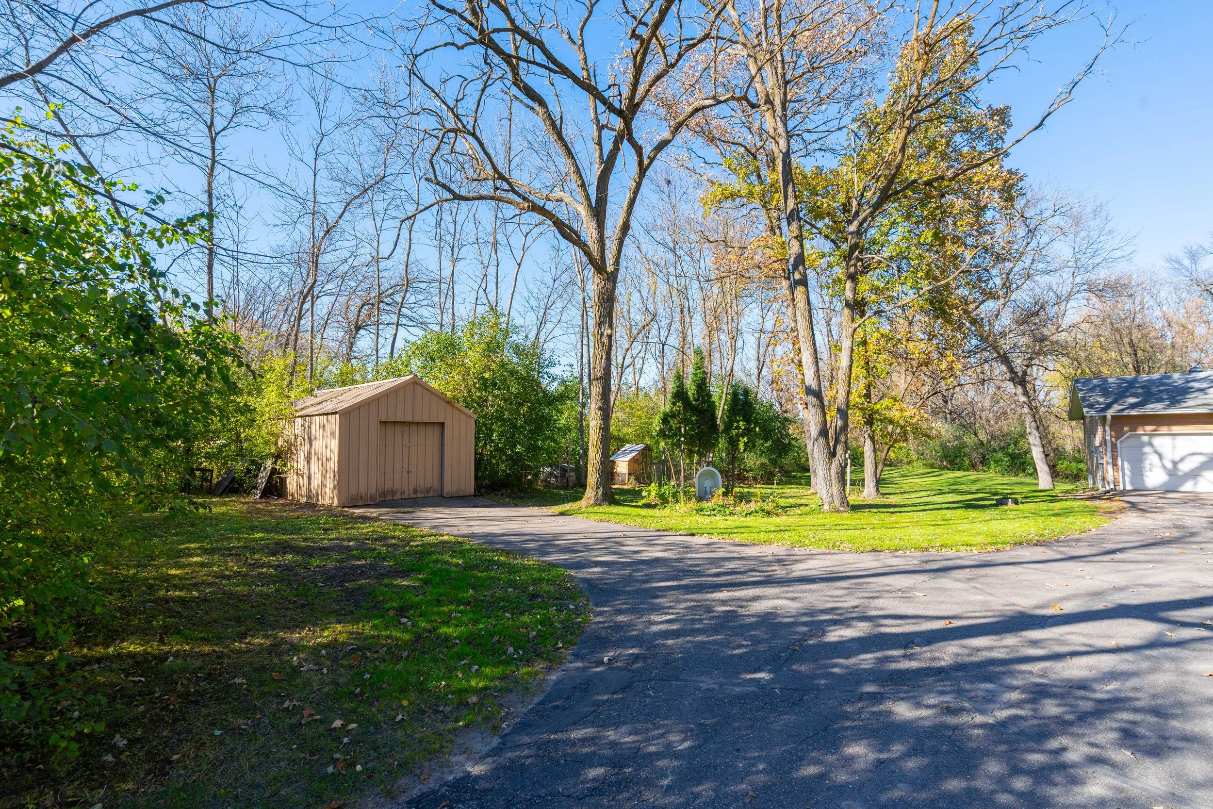 20261019-12092_MeadowViewDrive_LittleFalls_Exterior-4.jpg