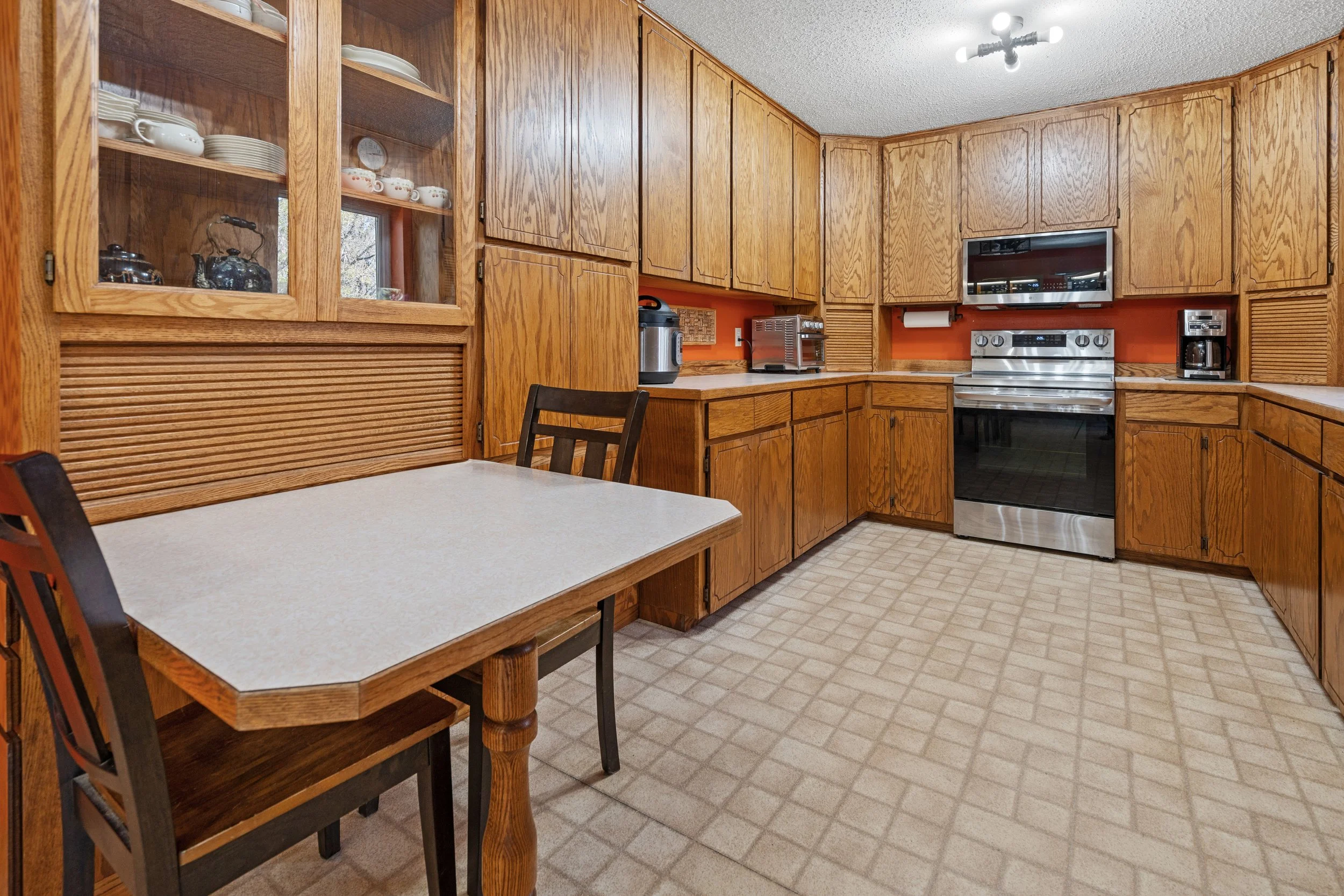 20261019-12092_MeadowViewDrive_LittleFalls_Interior-12.jpg