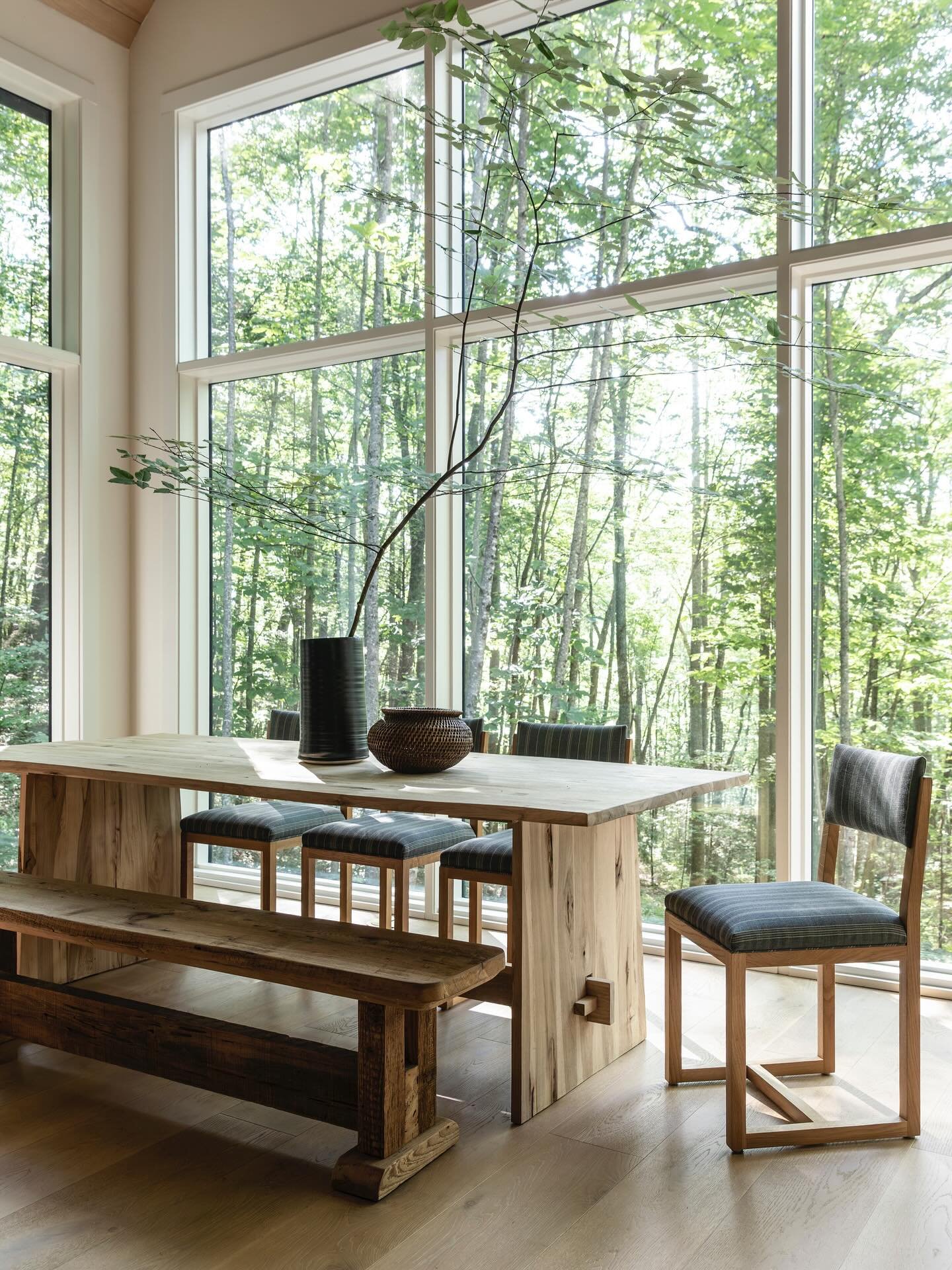 It&rsquo;s the holiday season and while we&rsquo;re busy getting your furniture delivered in time, I&rsquo;m starting to think about my holiday hosting as well. 😵&zwj;💫 You may not know this but our popular crescent barstools also come as a lower d