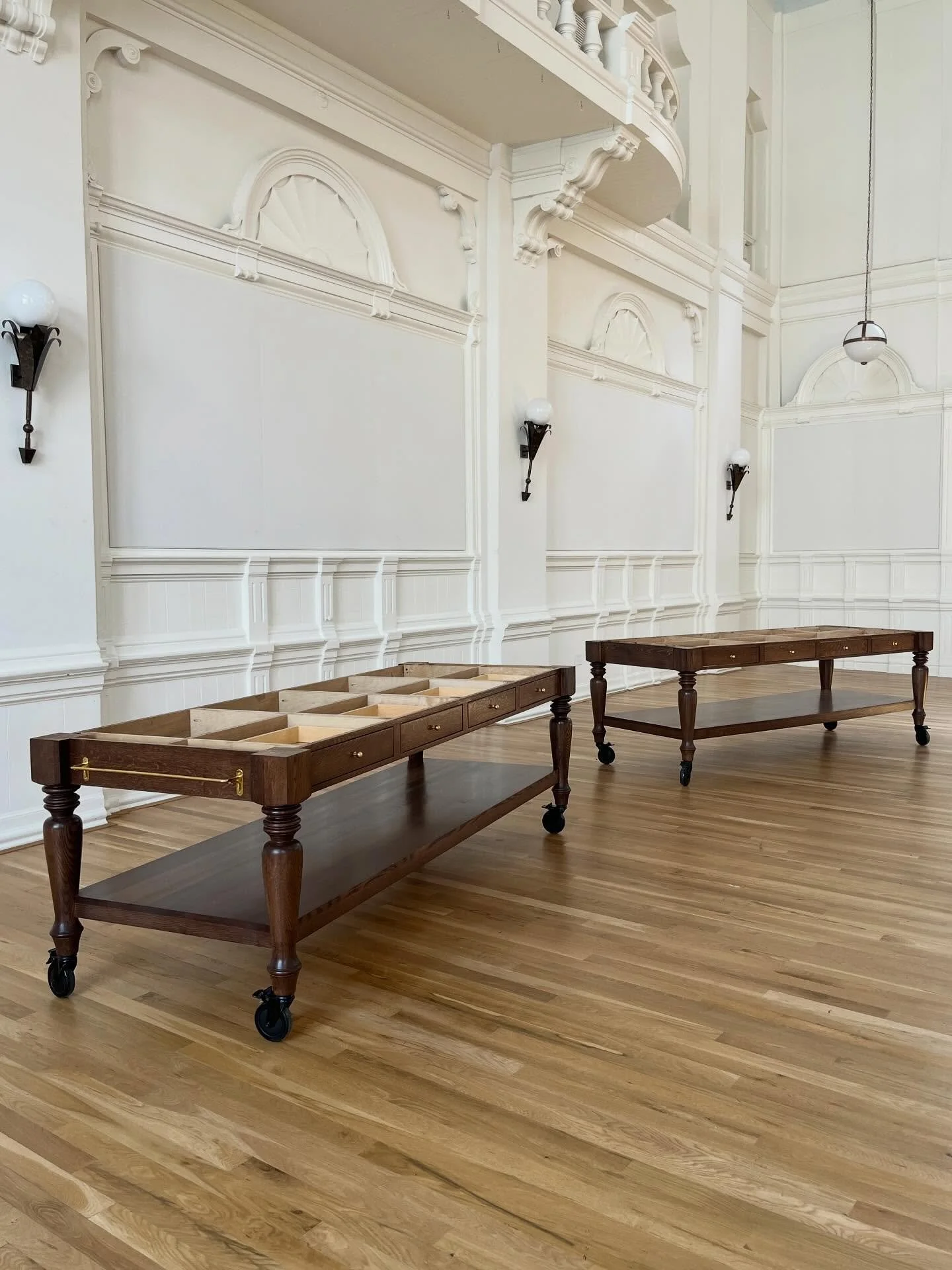 Custom kitchen islands! Yeah we can do those too, and over the years we&rsquo;ve had the opportunity to build some really fun options for clients (including&nbsp;my own home).&nbsp;

If you&rsquo;ve recently renovated or built a new house you&rsquo;l