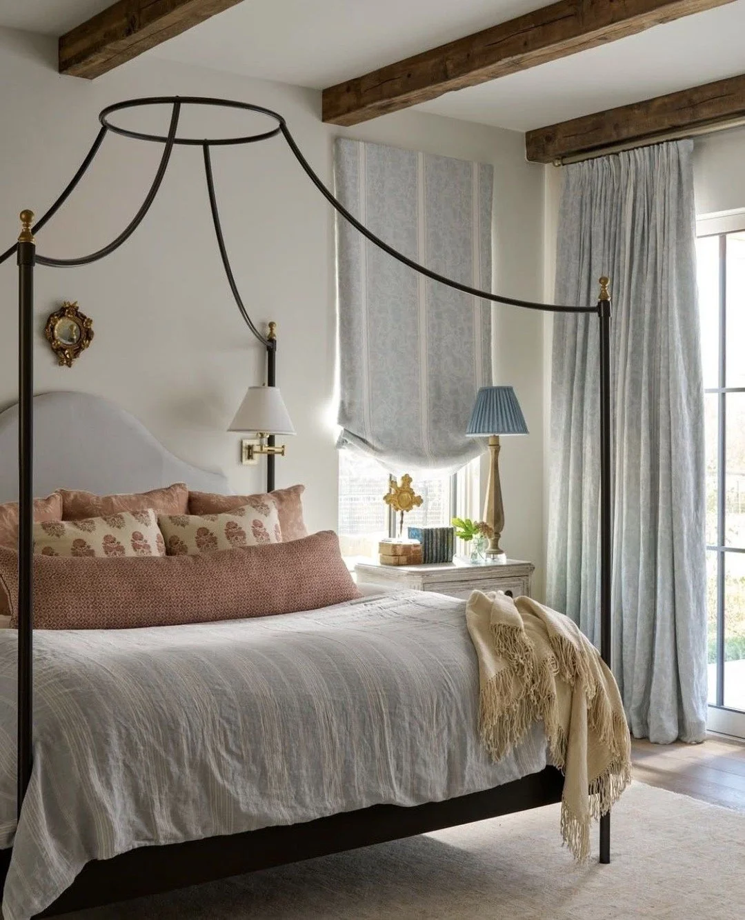 Long weekend ready! Our favorite Doorman looks to kick off summer-⁠
⁠
Julia Canopy Bed by @kristinmullendesigns, photo @nathanschroderphoto⁠
⁠
Marais outdoor Daybed, photo by @jmarquephoto⁠
⁠
Audubon dining table in natural oak for @lucydoswellinteri