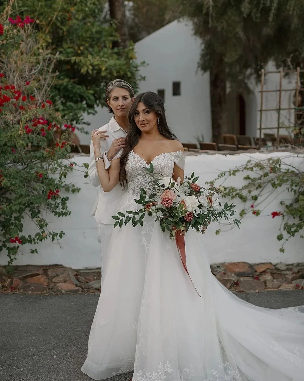 Allie + Becca 💗

Wedding Planner @the_weddinggirl 
Bar &amp; Beverage @jucybartending_ 
Beauty @chelseanicolemh 
Catering @mihocateringco
DJ @dartcollective 
Dessert @overtherainbowdesserts 
Florals @fleuralchemy.co
Photo Booth/Favors @desertlunapho