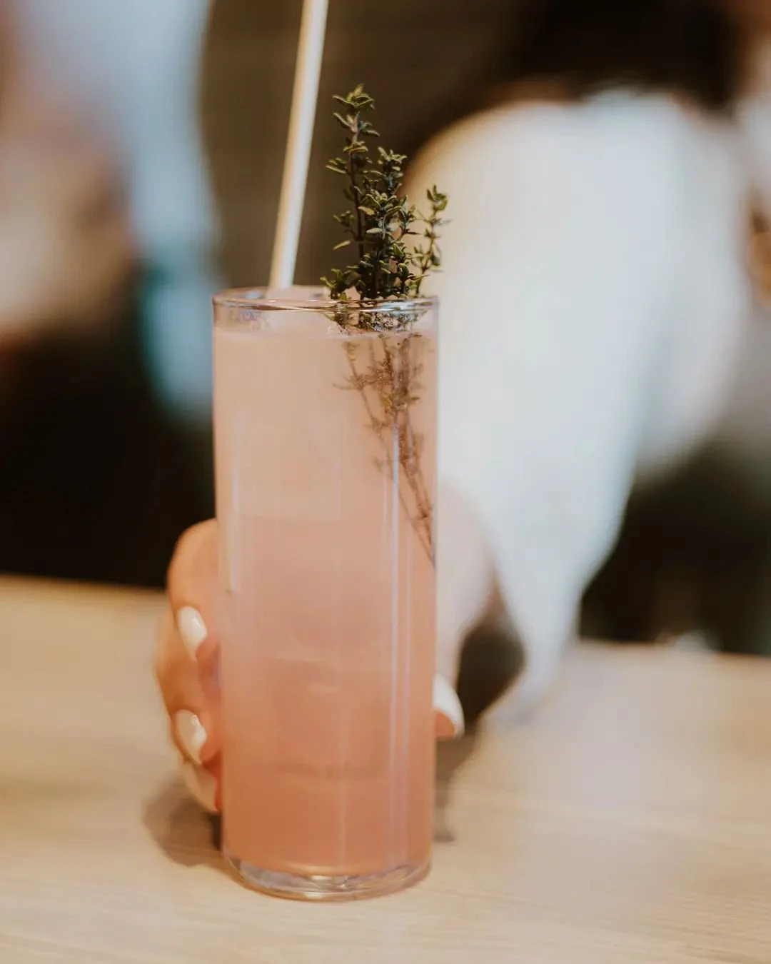 I'm just a Peach Fuzz boy 🍑

Peach Fuzz
Vodka, Peach, Thyme, Lemon, Bitters

Photography: @capturedby_daniandbree