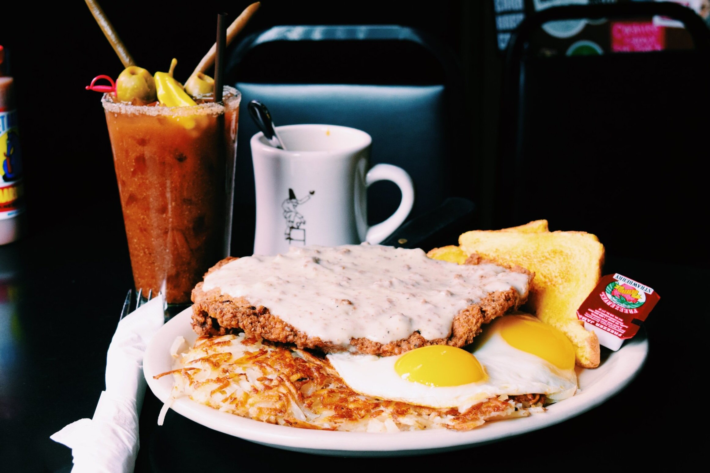 chicken+fried+steak+w+bloody+mary.jpg