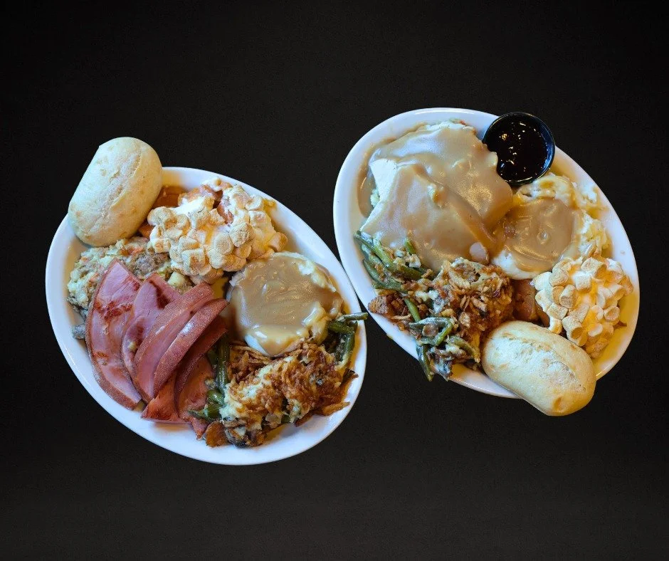 Do Thanksgiving dinner with us this year! We&rsquo;ve got two perfect plate options waiting for you &mdash; turkey or ham, all the cozy sides, and zero holiday chaos.
Join us at Huckleberry Square, Mecca Caf&eacute;, and The 5 Point for the coziest f