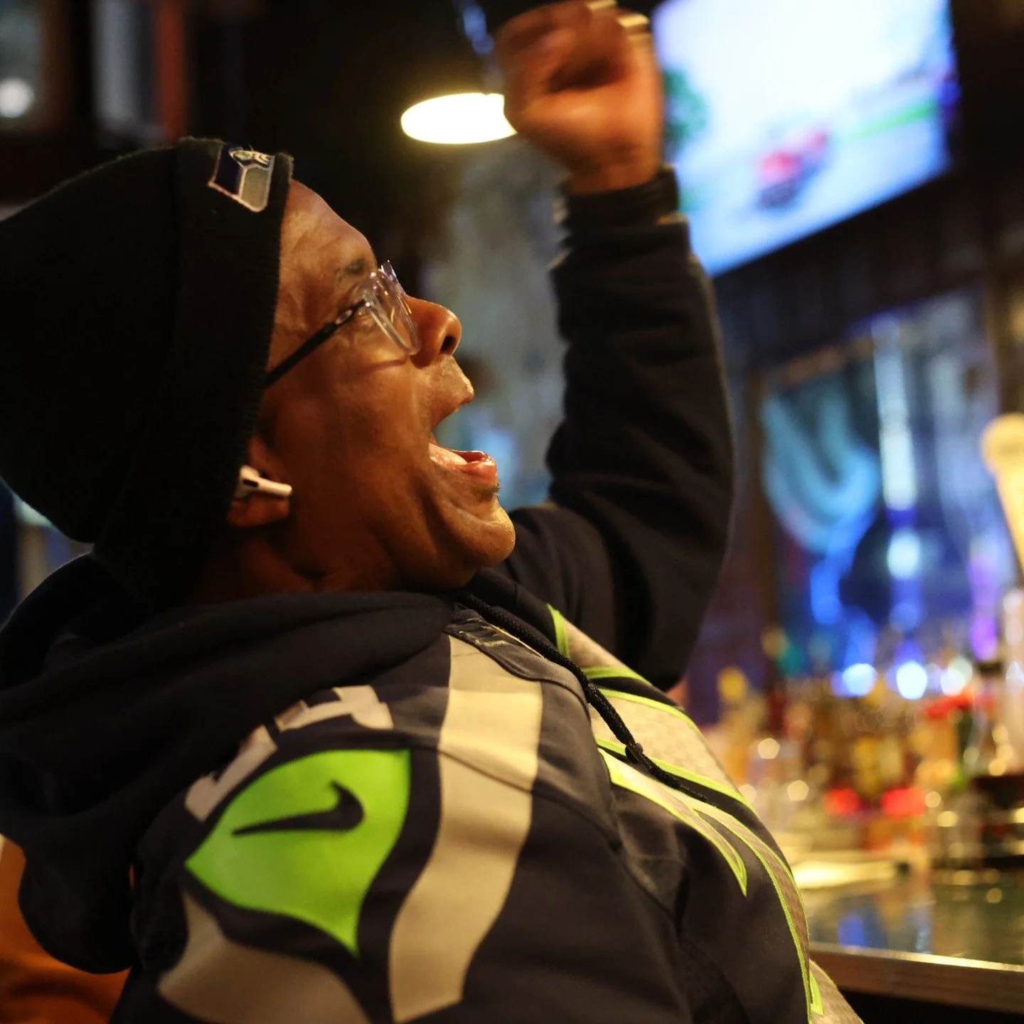 This one matters, Hawks fans!

The Seattle Seahawks take the field at 3:30pm and every minute counts.

This is the game that determines who goes to Super Bowl 60, so make sure you watch it with people who actually care! We're ready for those big play