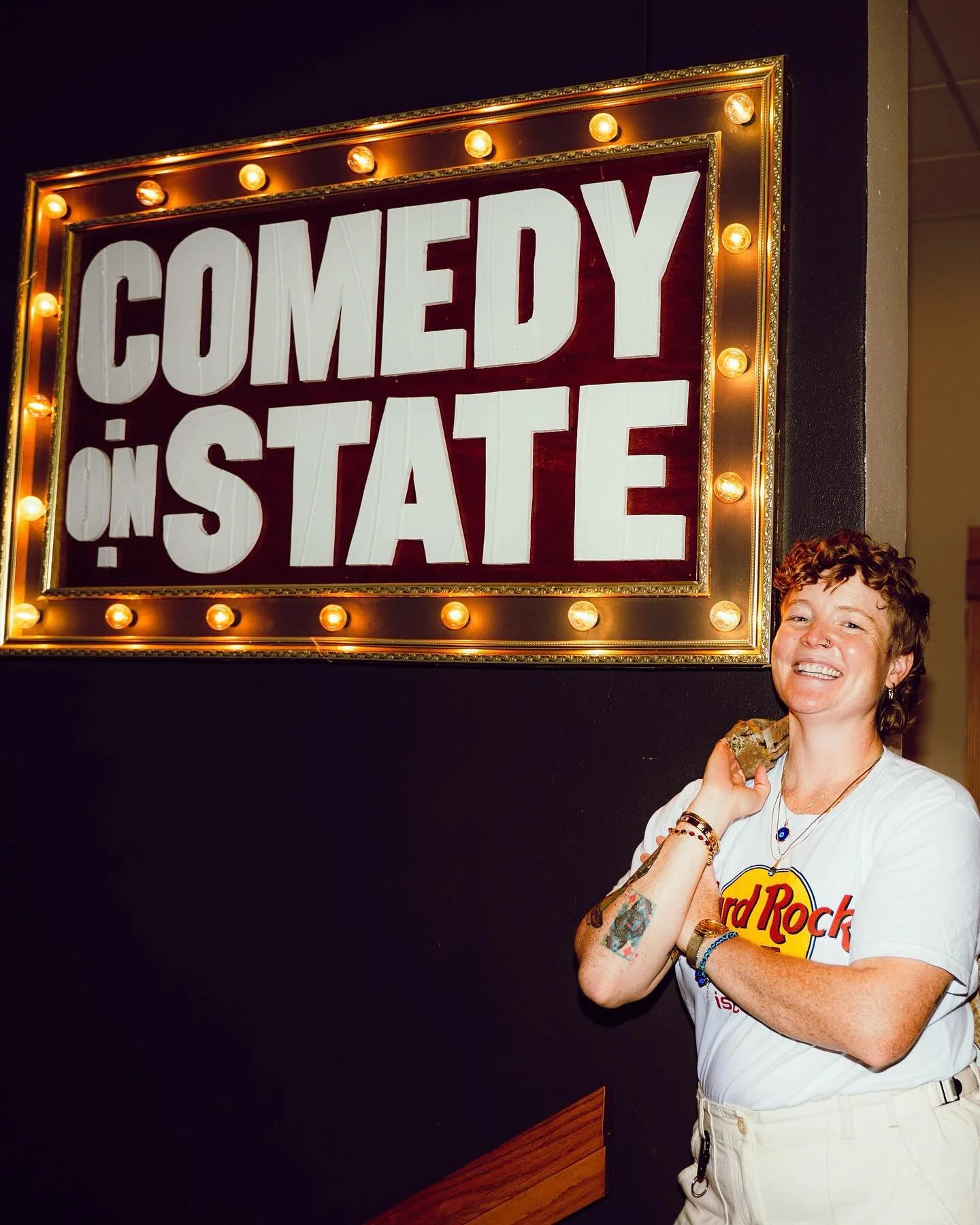 before the show with @rachelscanloncomedy at @comedyonstate ⭐️