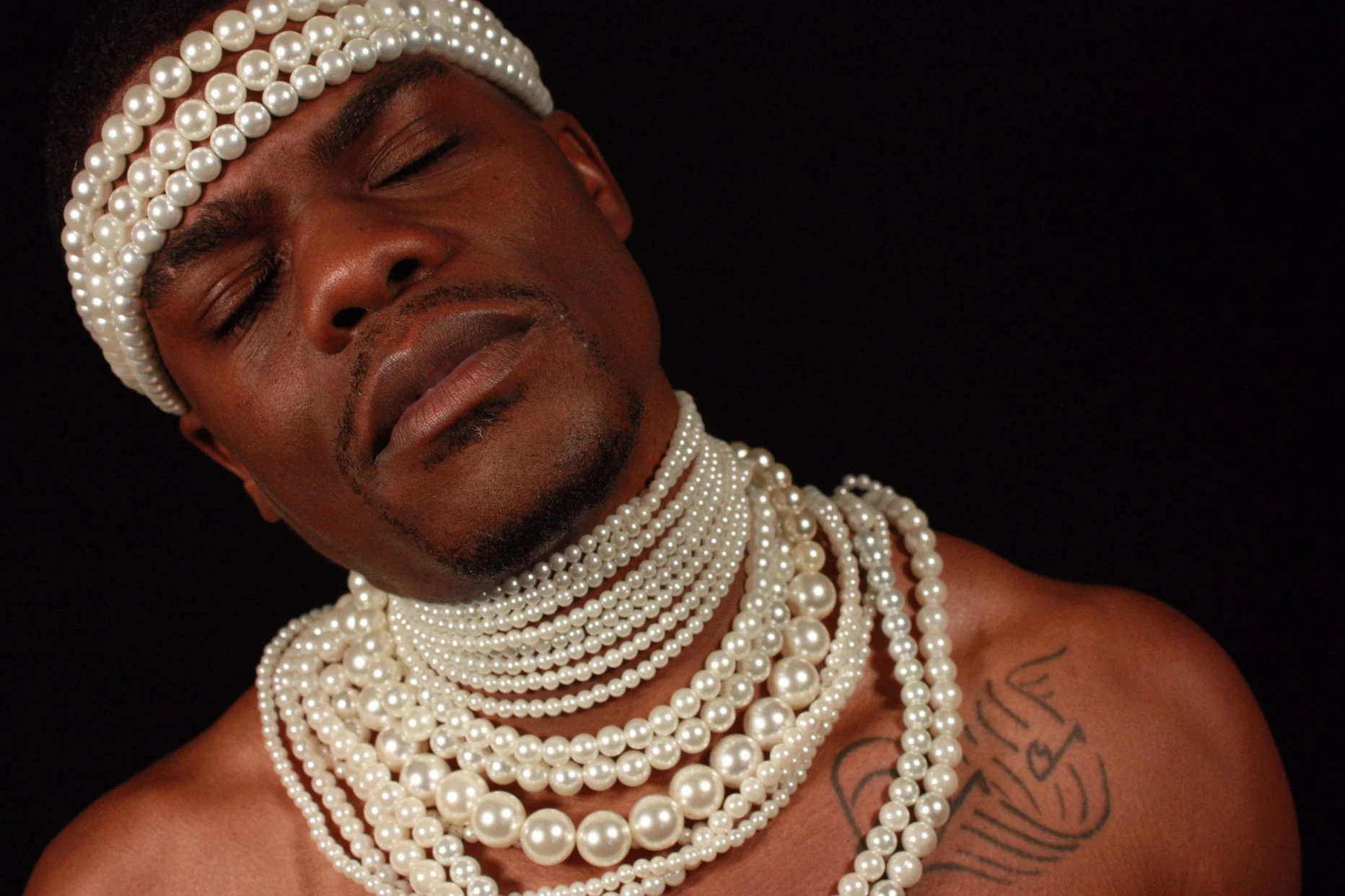 An Artist Examen Critical Imagination and Reflection of a Southern-Based Artist; Facebook Post Turned Deep Analysis