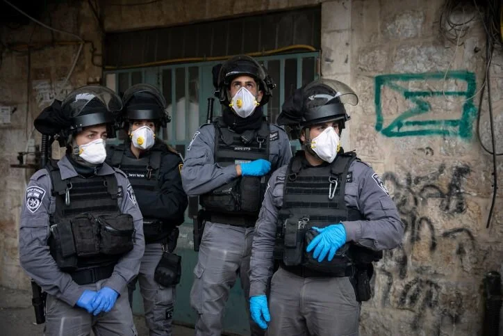 Amid pandemic, Israel Police must balance between enforcement, support