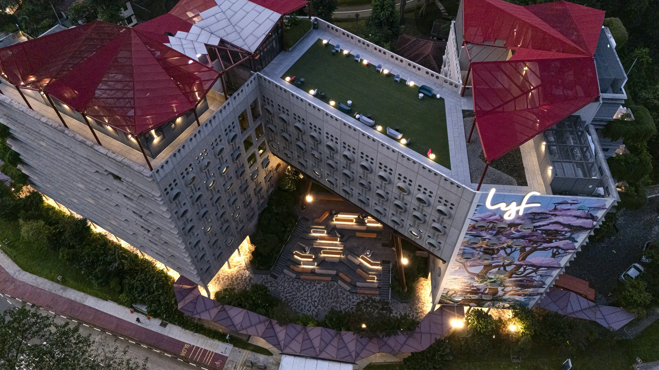 DJI_20250723192940_0081_D-1_web.jpg
