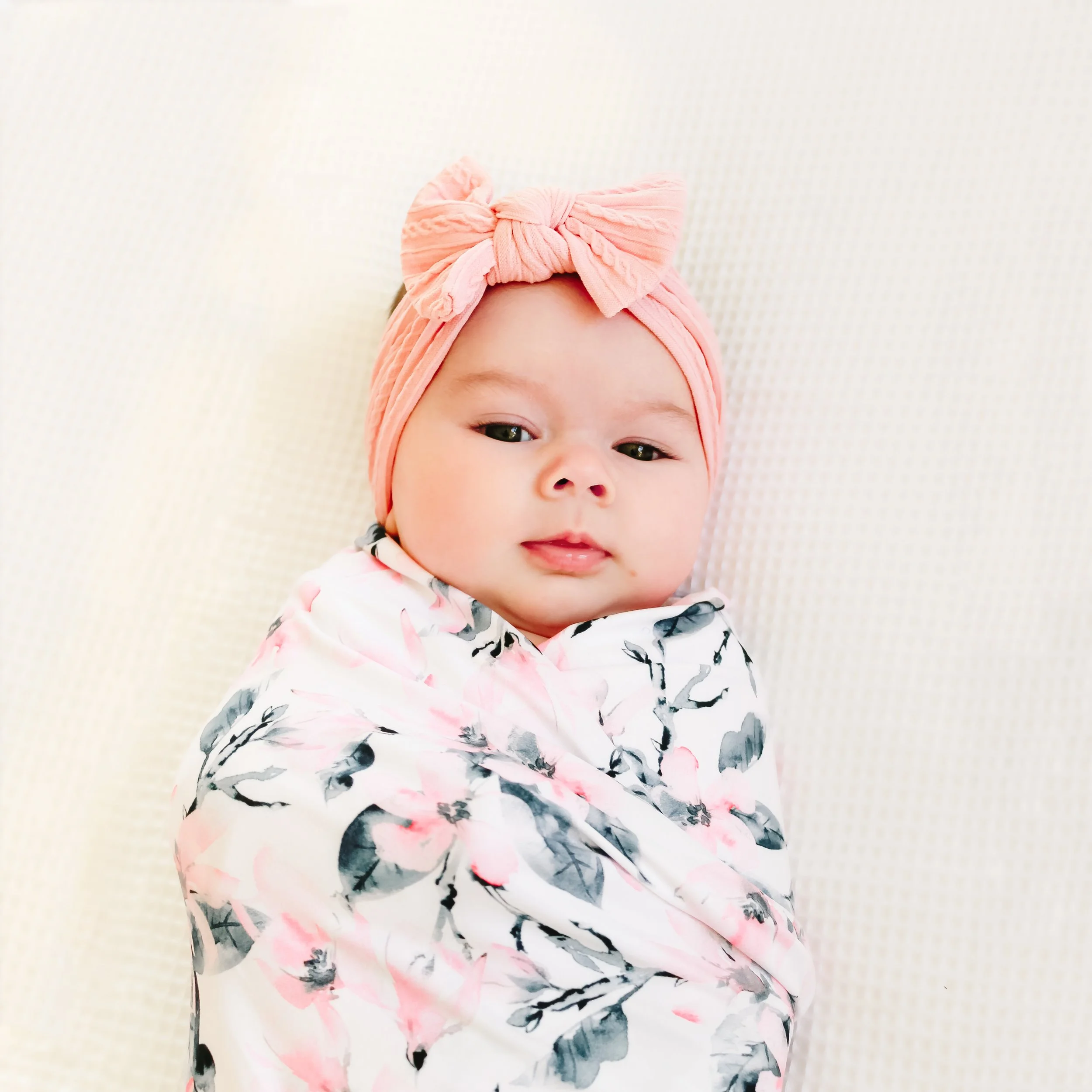 BABY STRETCHY SWADDLE & HEADBAND SET WATERCOLOUR BLOSSOM — Mila & Rose
