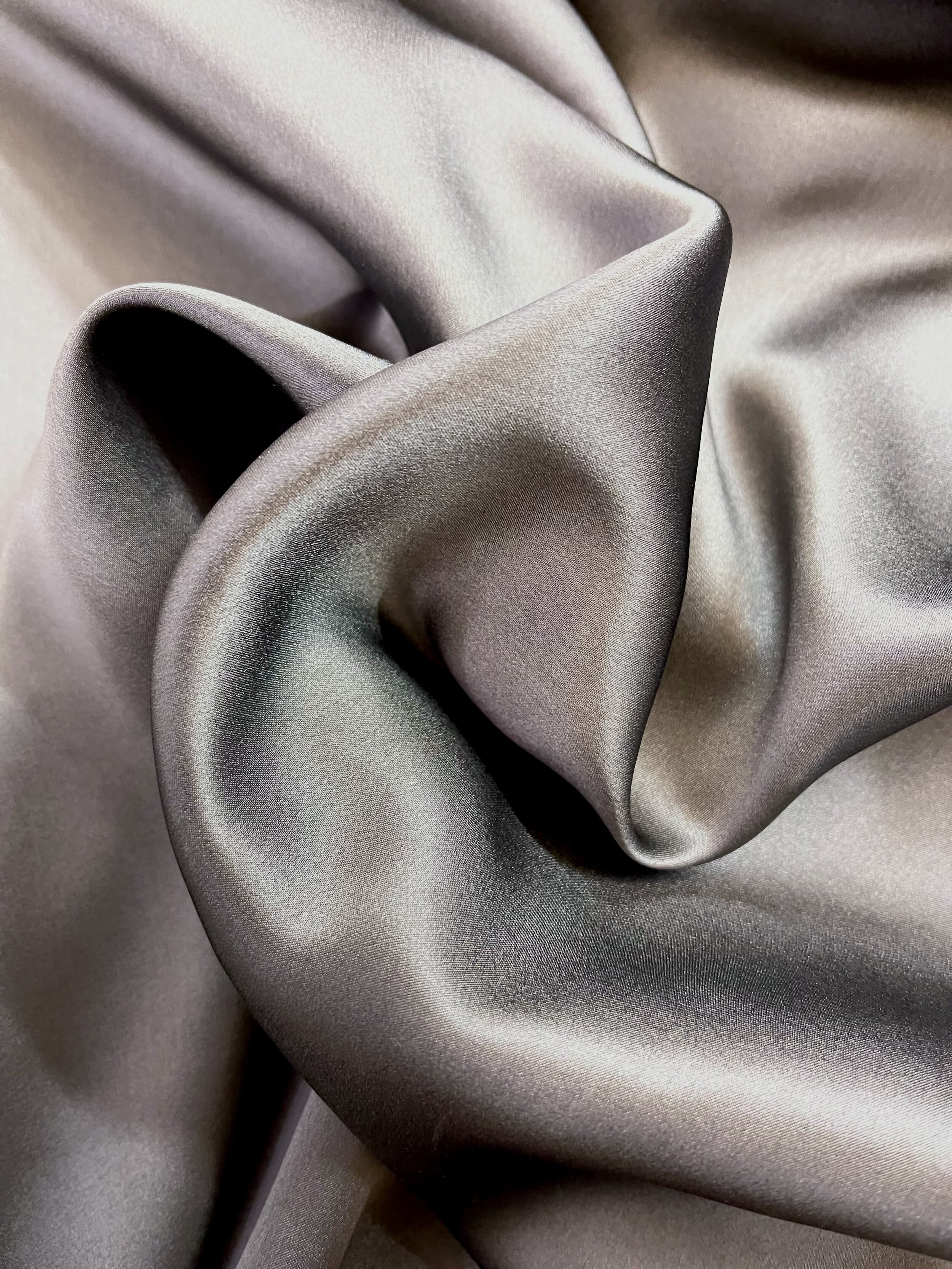 ALL THINGS SILK BENJAMIN WOOLLENS ALL THINGS SILK BENJAMIN WOOLLENS