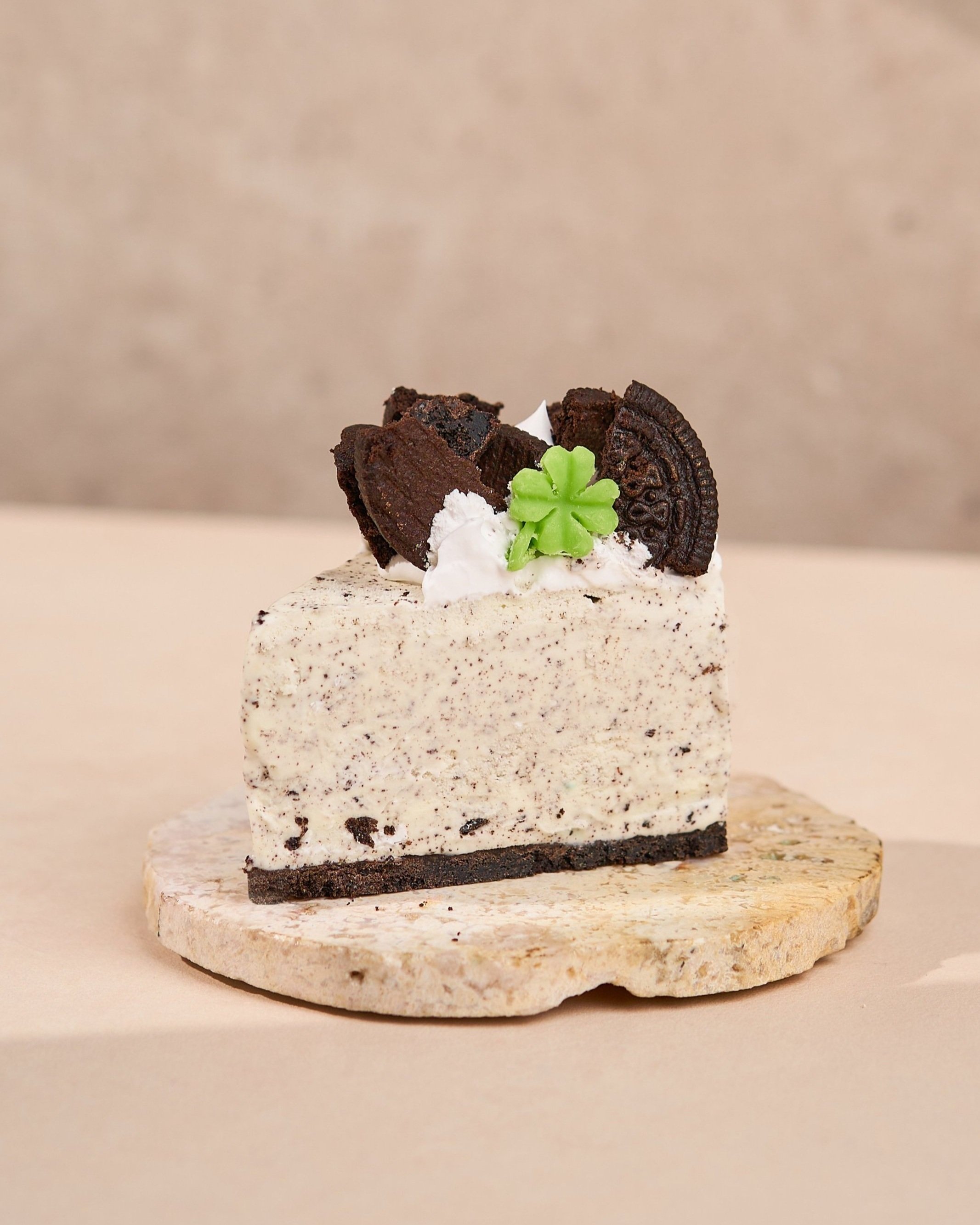 Momolato%2BOct2024_Ice%2BCream%2BCake_Cookies%2Bn%2BCream_Slice%2B1.jpg