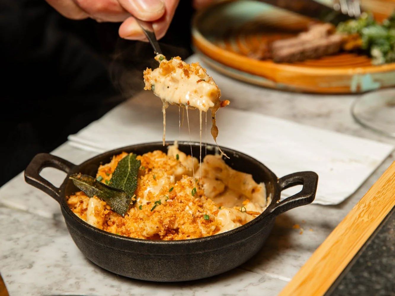 Mac & cheese at Kindling