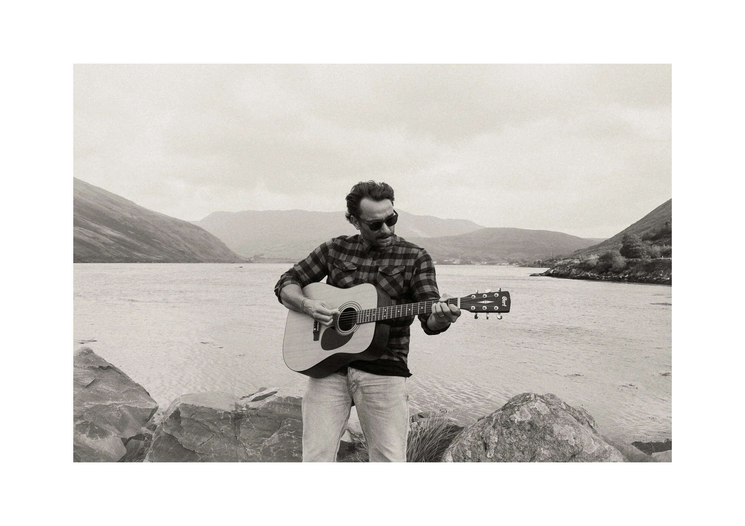 Cadre Blanc Site Web GN-06.jpg