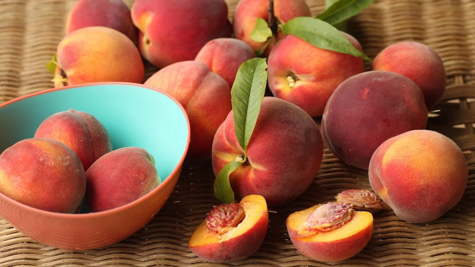 Peaches recalled after 68 people in 9 states contract Salmonella  