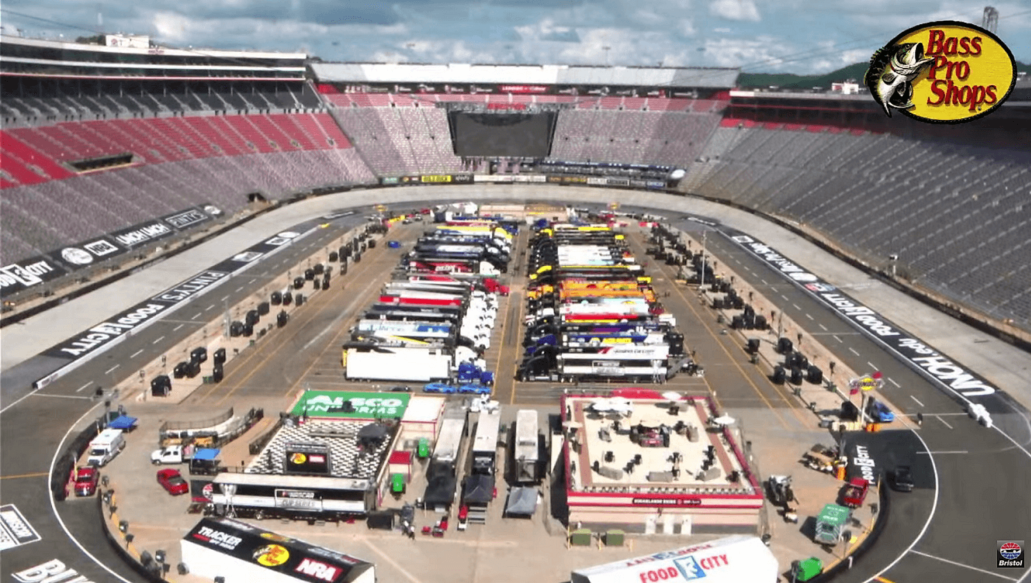 WATCH NASCAR HAULERS PARKING AT BRISTOL — Trucks at Tracks The home of race transporters