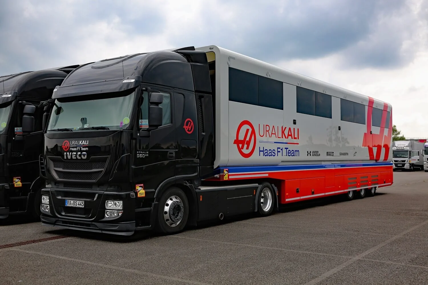 TaT_Haas-F1-IVECO-truck_0821.jfif