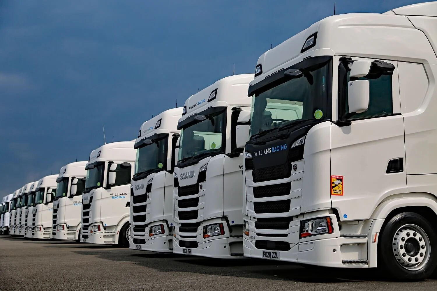 TaT_Williams-Scania-F1-truck-fleet_0821.jfif
