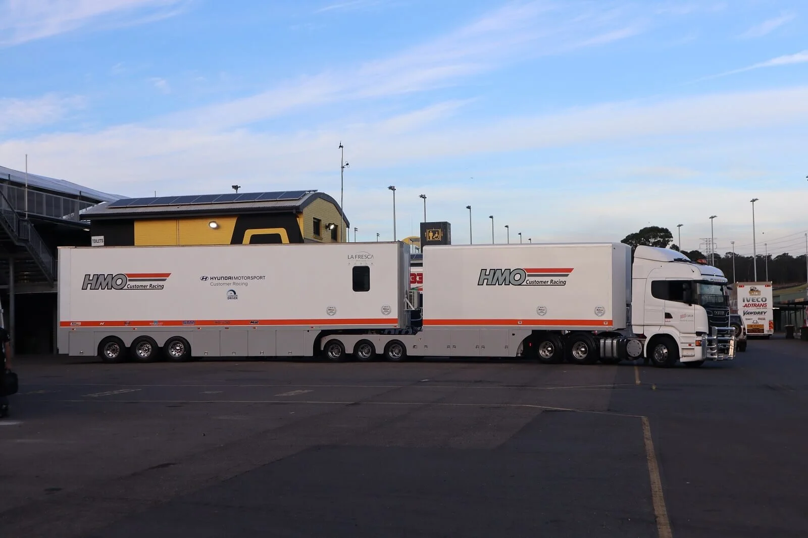 TaT_HMO-Customer-Racing-transporter_0821.JPG