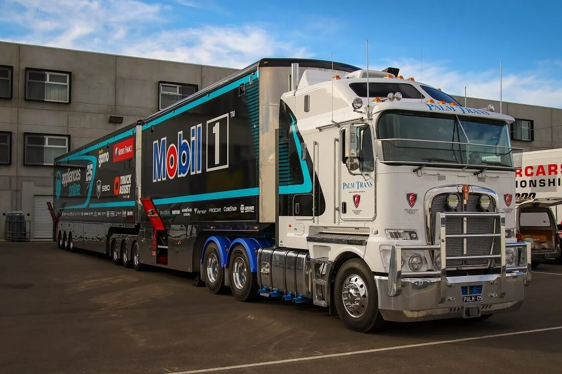 TaT_Walkinshaw-Andretti-United-Kenworth-K200_0821.JPG