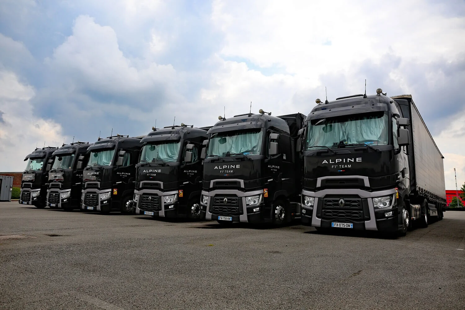 TaT_Alpine-F1-Renault-T-High-trucks_0821.jfif