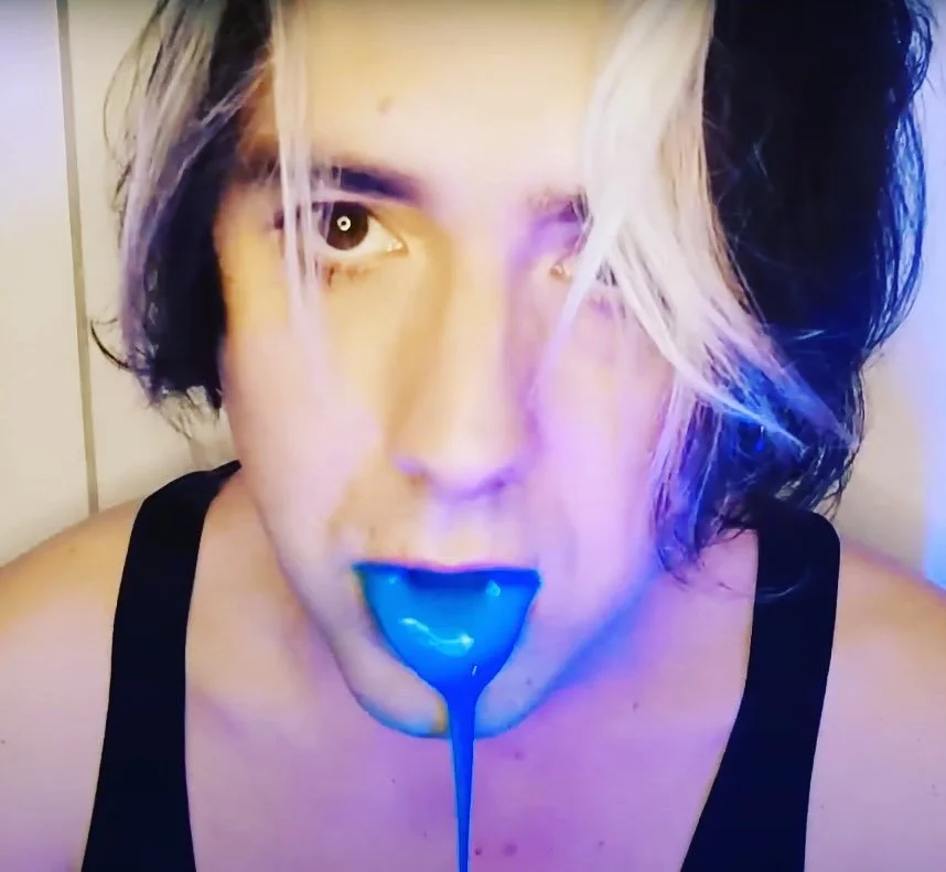 Since 2002, and ever since I've had the right to vote in France, I've never voted for my ideas in the 2nd round of presidential elections, always being forced to vote AGAINST the Front National. 
Even if this barrage strategy runs out of steam, I sti