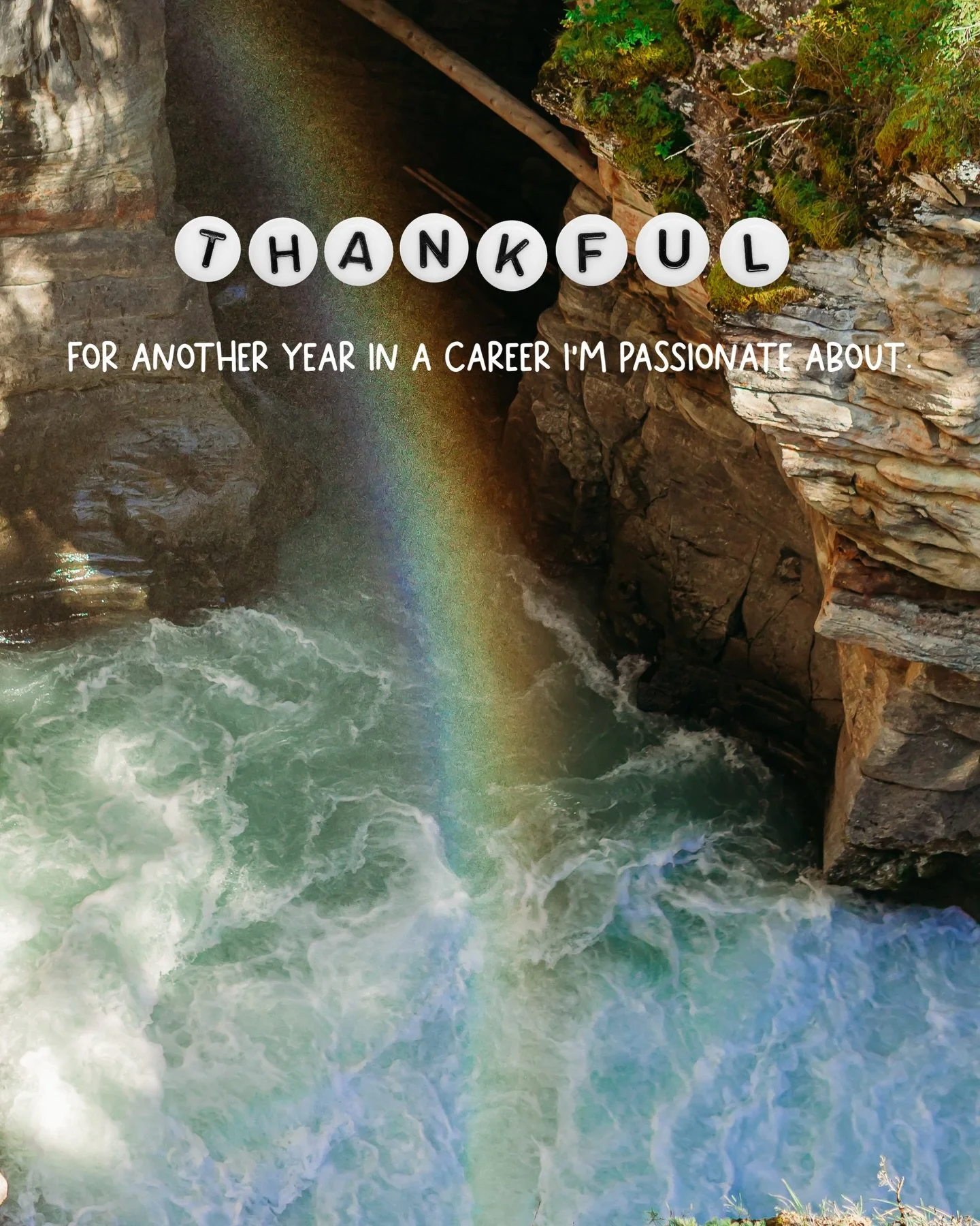 This job is one of the many things in life I am immensely grateful for. Thank you for being here. 💌 This year I exceeded goals for myself that I didn't even know were achievable. I almost tripled my bookings from 2024, made so many wonderful connect