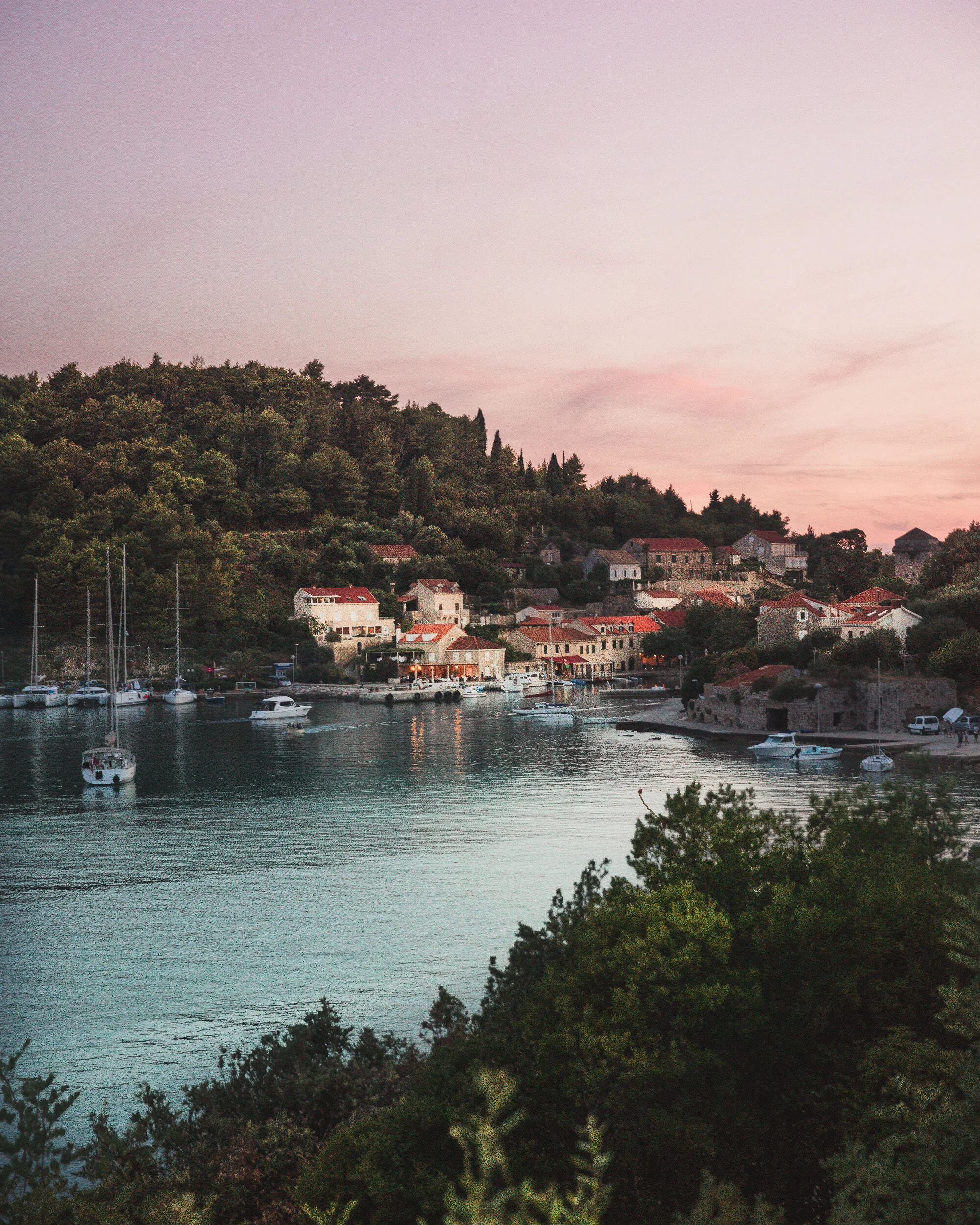201806-MedSailors-Croatia_Voyager-Mediterranian-@PhotoAmmon-0005.jpg