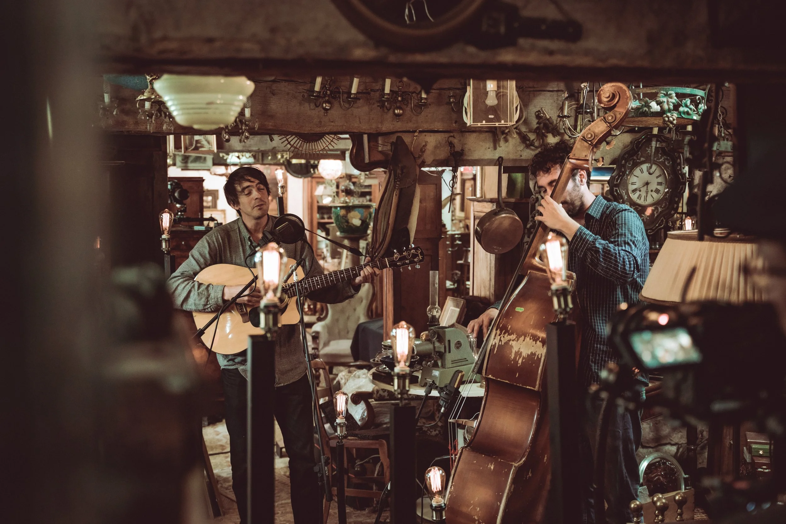 Duo avec contrebasse (crédit photo: Mathieu Lacout)