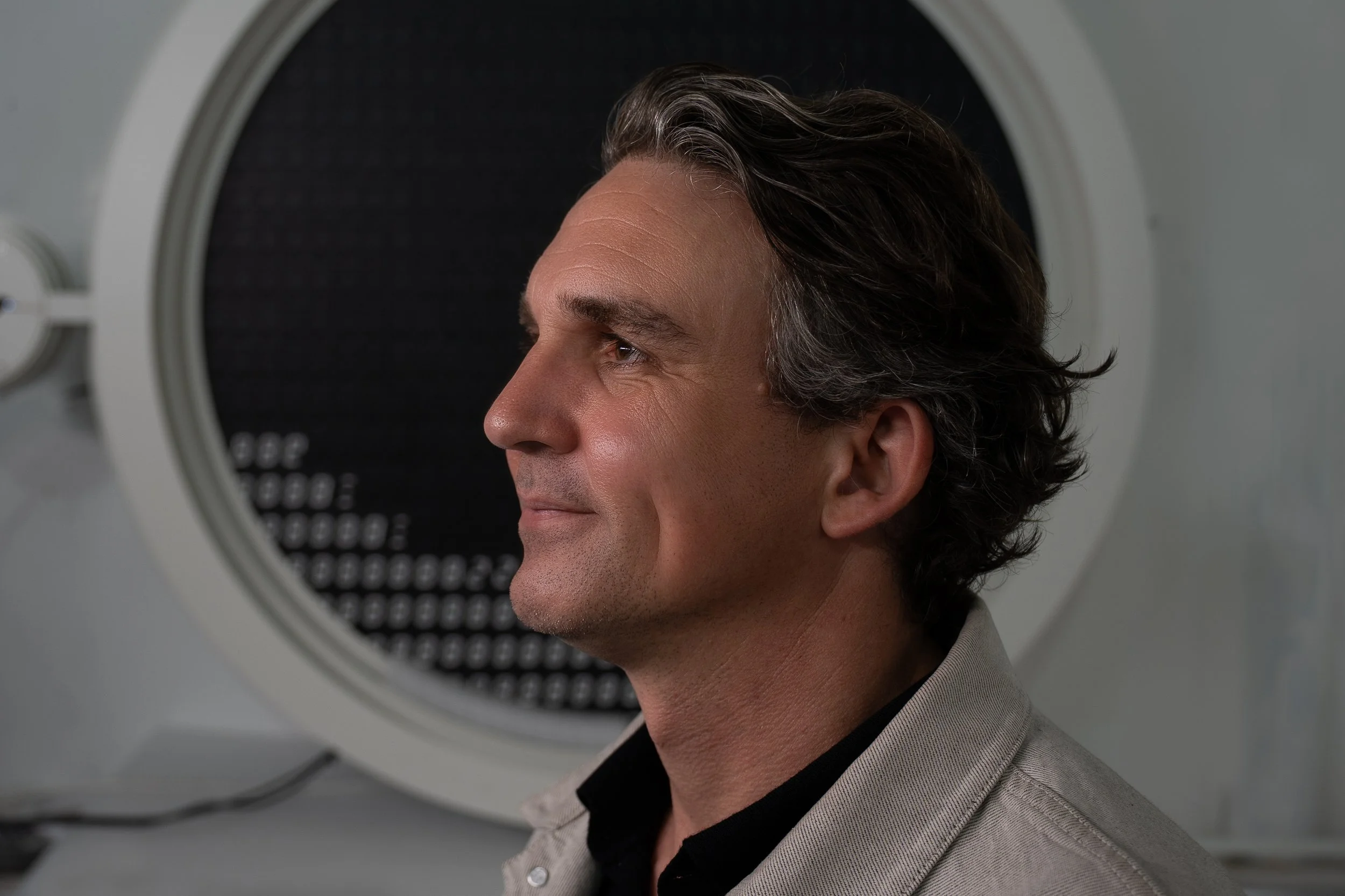 thijsmequationportrait.jpg