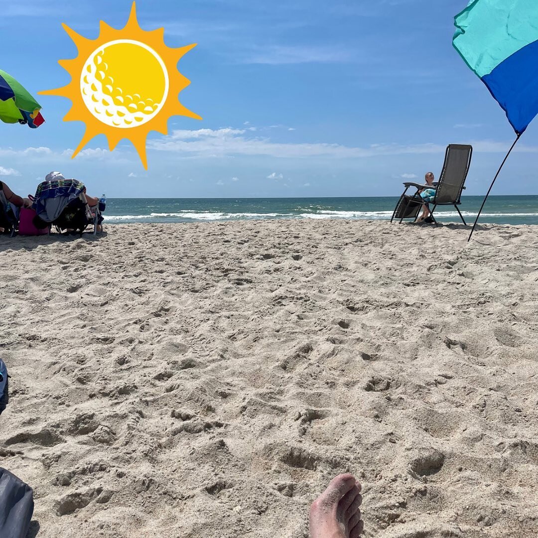 Contemplating the mechanics of the long bunker shot 🏌️&zwj;♂️😜 

#golferbrain #freelancelife