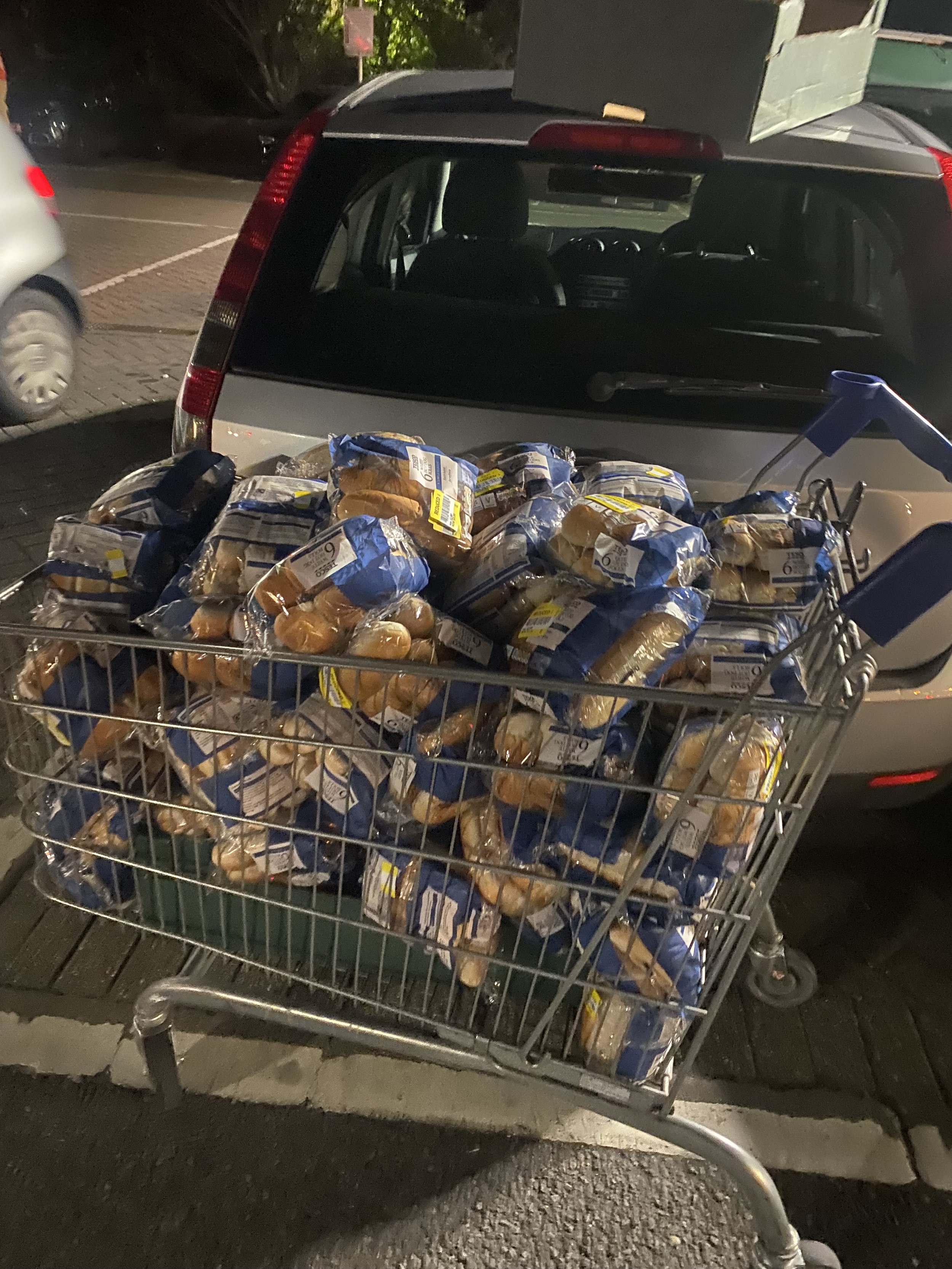 bread rolls collected by a volunteer.jpg