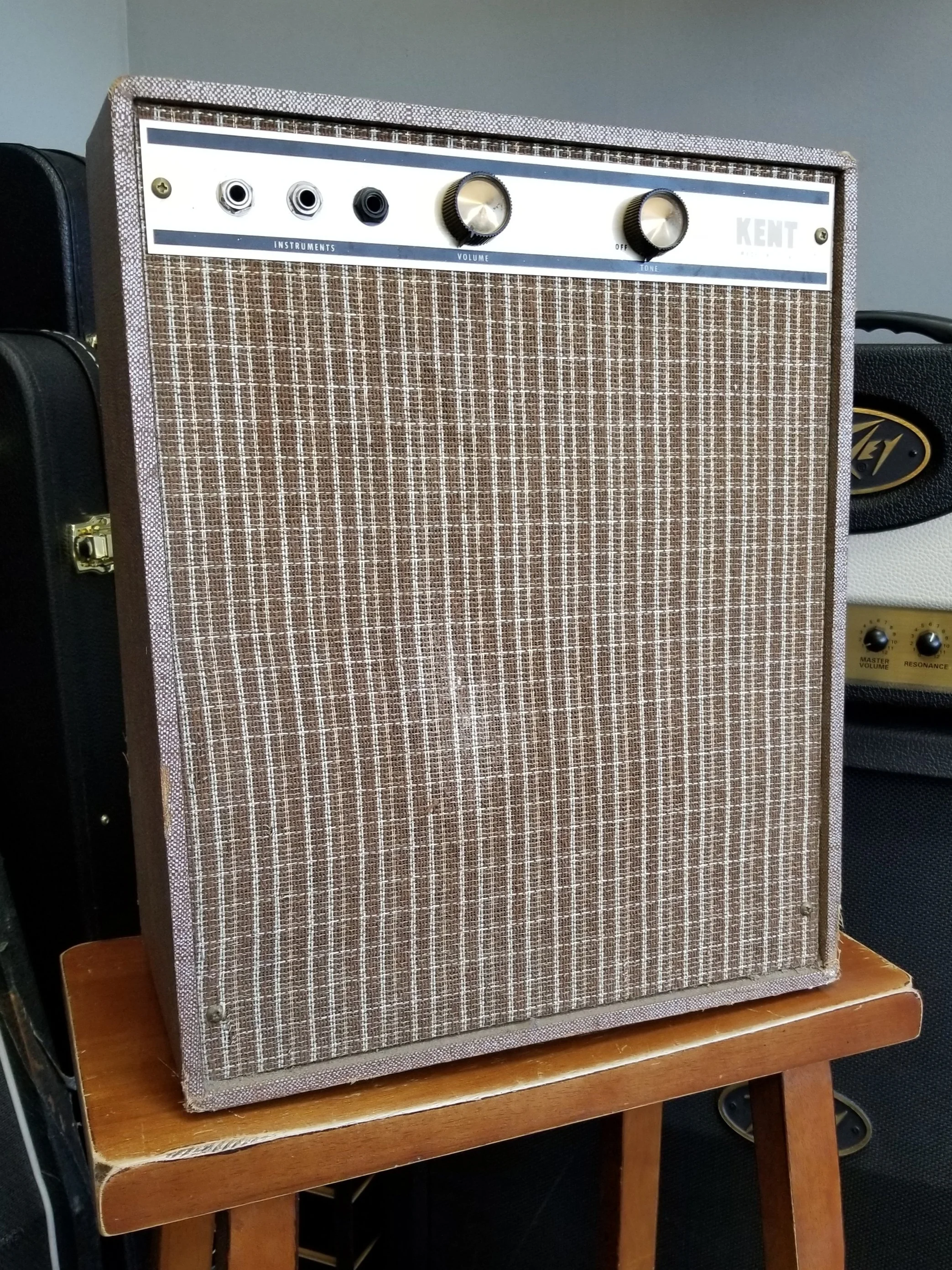 Amplifiers — Show Me Guitars