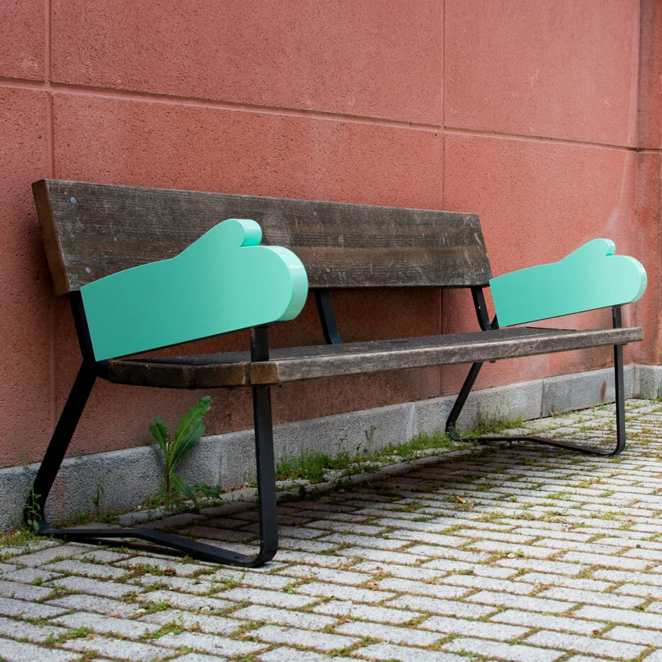 3. Aïda Gómez - Bancos de Abrazos main 2.jpg